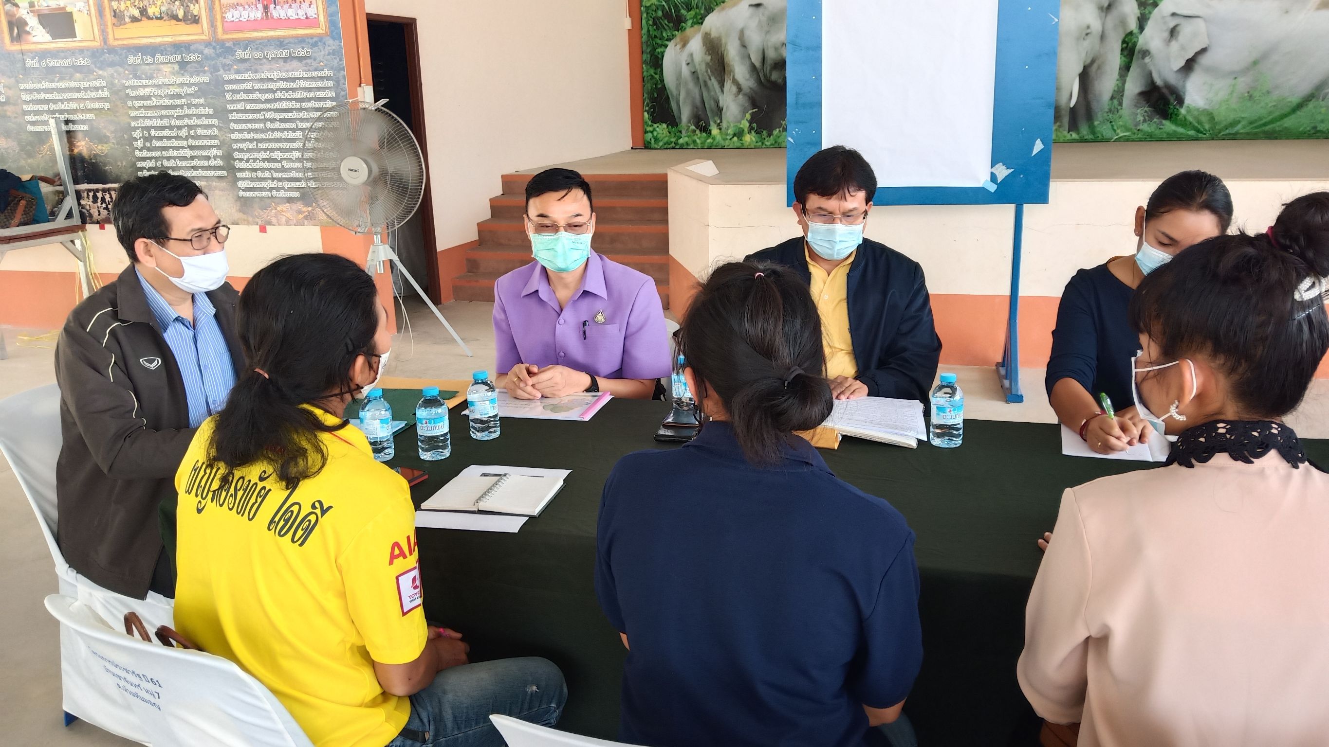 พช.ระยองร่วมกับ สพอ.เขาชะเมา ขับเคลื่อนเชิงรุกในการจัดการปัญหาการอยู่ร่วมกันอย่างสมดุลระหว่างคนและช้างป่า???