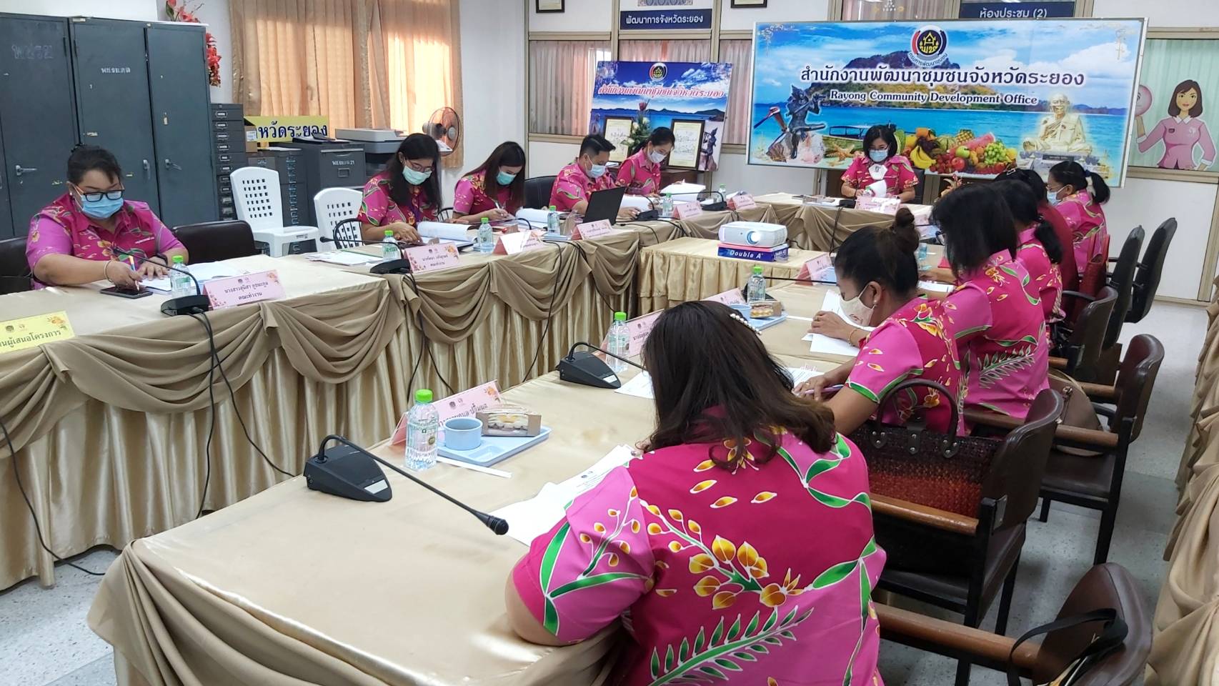 “พช.ระยอง” ประชุมคณะทำงานขับเคลื่อนกองทุนพัฒนาบทบาทสตรีจังหวัด ครั้งที่ 3