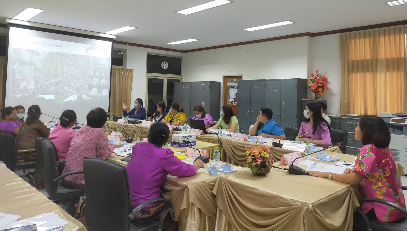 “พช.ระยอง” ประชุมคณะทำงานขับเคลื่อนกองทุนพัฒนาบทบาทสตรีจังหวัดระยอง ครั้งที่ 4 ประจำปีงบประมาณ พ.ศ.2564