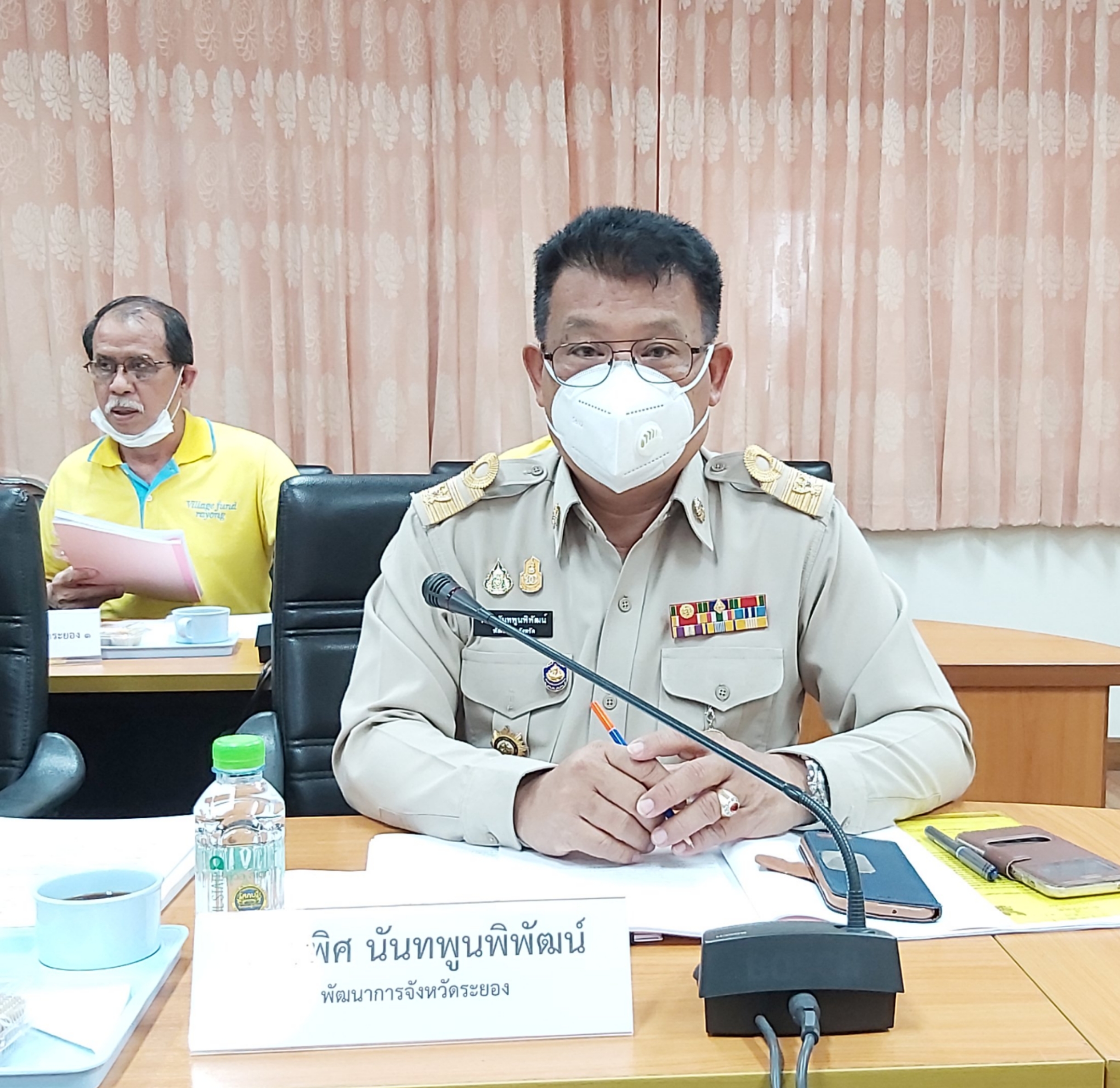 “พช.ระยอง” ส่งเสริมสนับสนุนการติดตามการดำเนินงานกองทุนหมู่บ้านและชุมชนเมืองจังหวัดระยอง