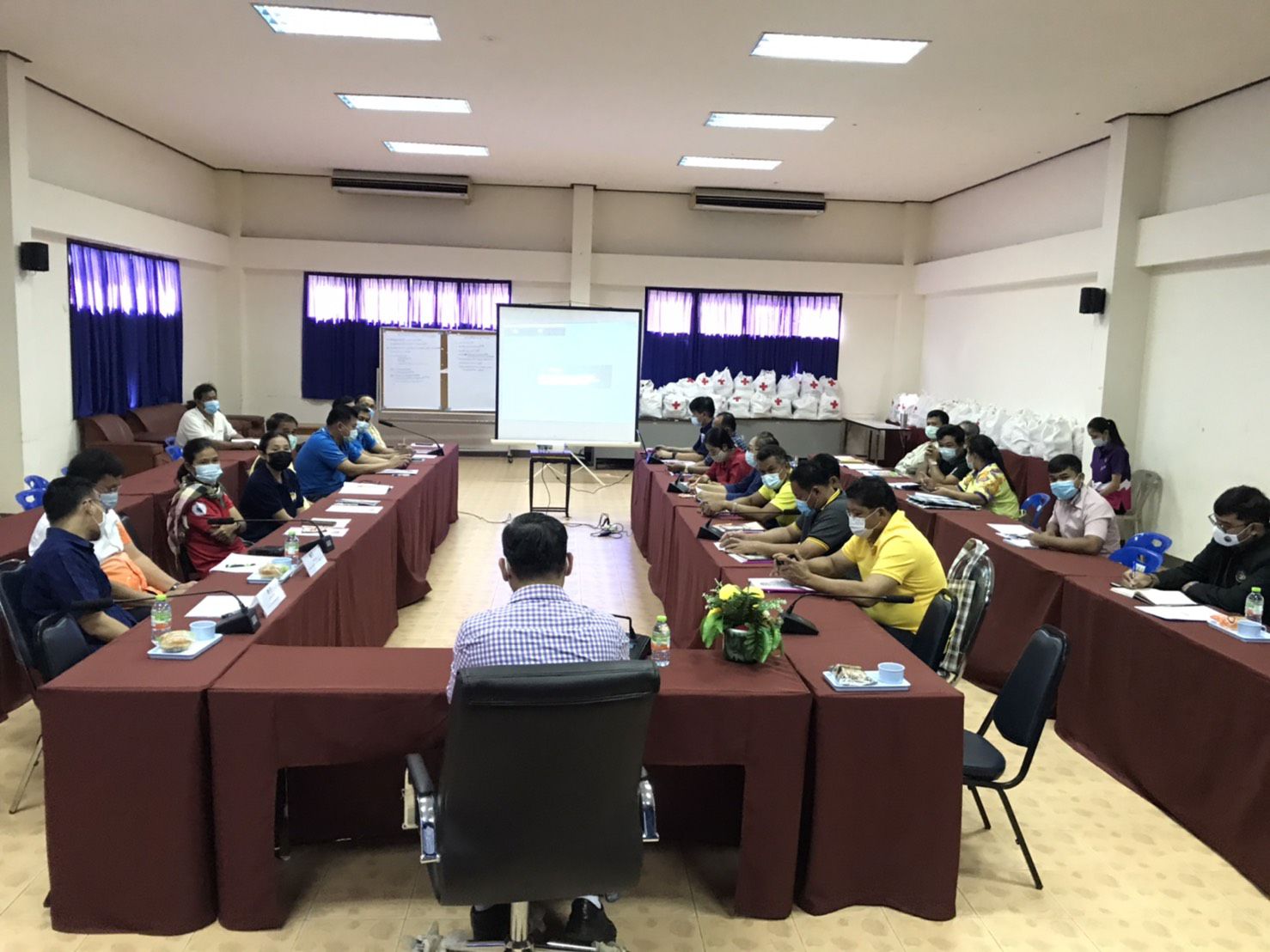 “พช.ระยอง”  สนับสนุนวิทยากรฝึกอบรมโครงการพัฒนาต่อยอดผลิตภัณฑ์กลุ่มอาชีพในหมู่บ้านที่ได้รับผลกระทบจากช้างป่า