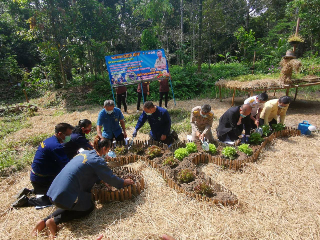 “พช.ระยอง” เปิดโครงการฝึกอบรมสร้างแกนนำขับเคลื่อนหมู่บ้านเศรษฐกิจพอเพียง