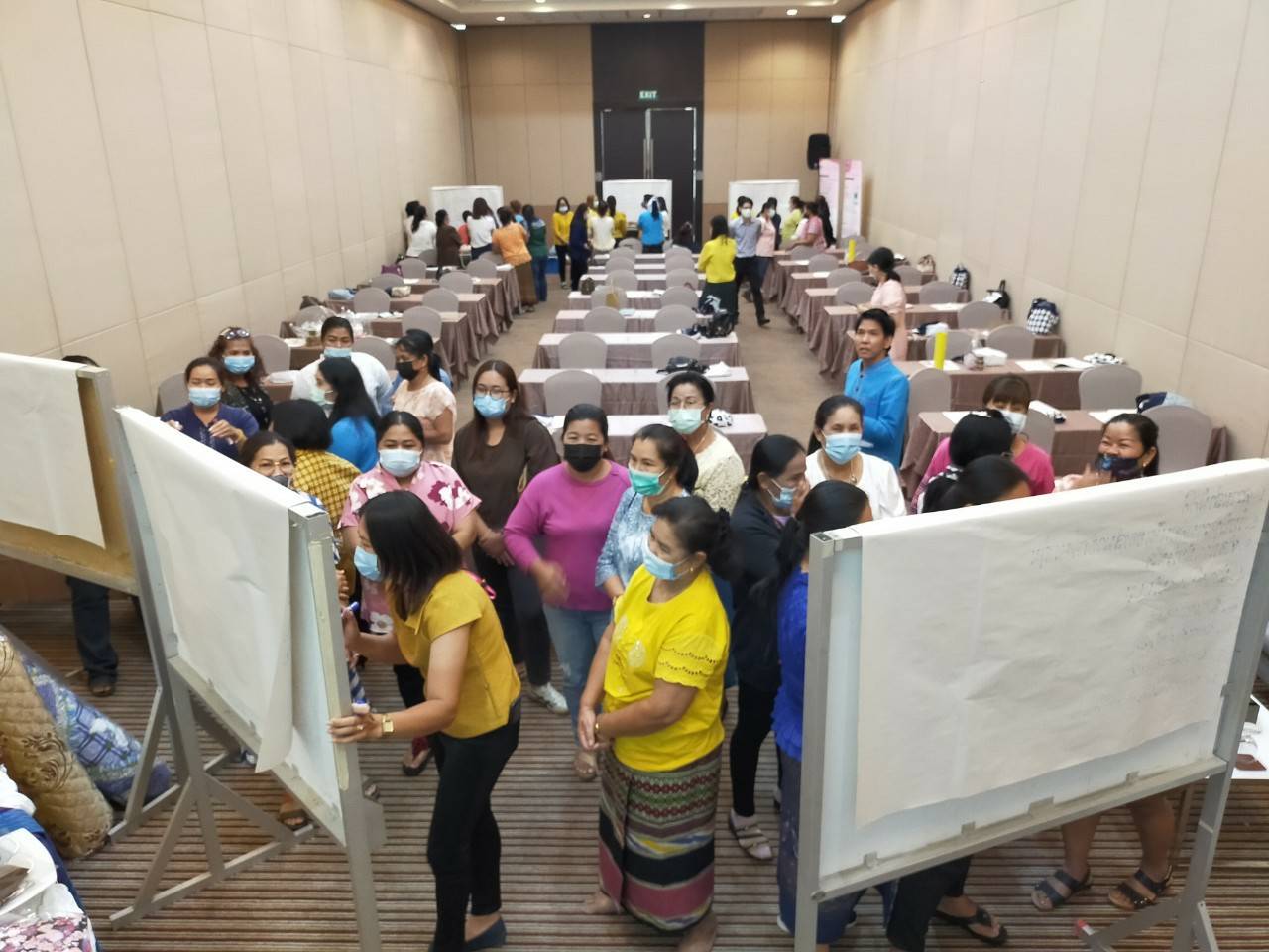 “พช.ระยอง” พัฒนาทักษะอาชีพแก่กลุ่มสมาชิกกองทุนพัฒนาบทบาทสตรี