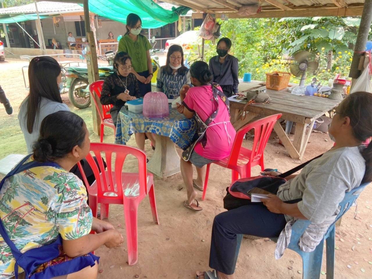 “พช.ระยอง” ลงพื้นที่ติดตามสนับสนุนการดำเนินงานกองทุนพัฒนาบทบาทสตรีในพื้นที่ตำบลบ้านนา อำเภอแกลง ?