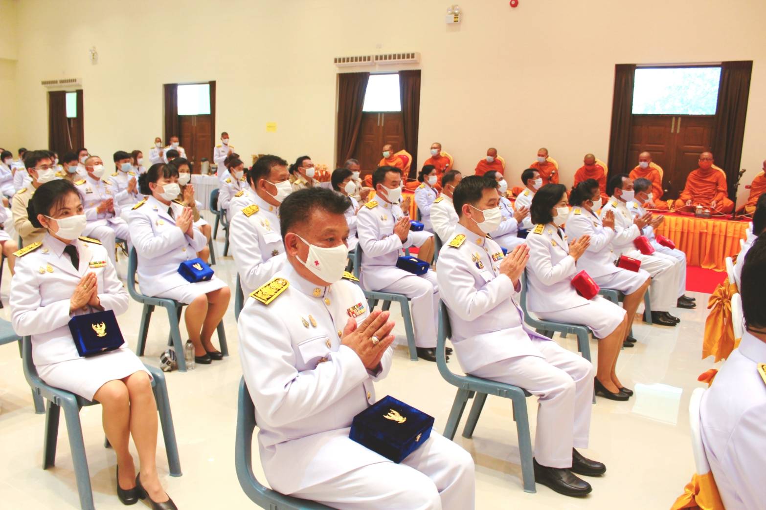 “พช.ระยอง” ร่วมพิธีถวายราชสักการะเนื่องใน”วันที่ระลึกพระบาทสมเด็จพระนั่งเกล้าเจ้าอยู่หัว พระมหาเจษฎาราชเจ้า และ “วันข้าราชการพลเรือน” ประจำปี 2564