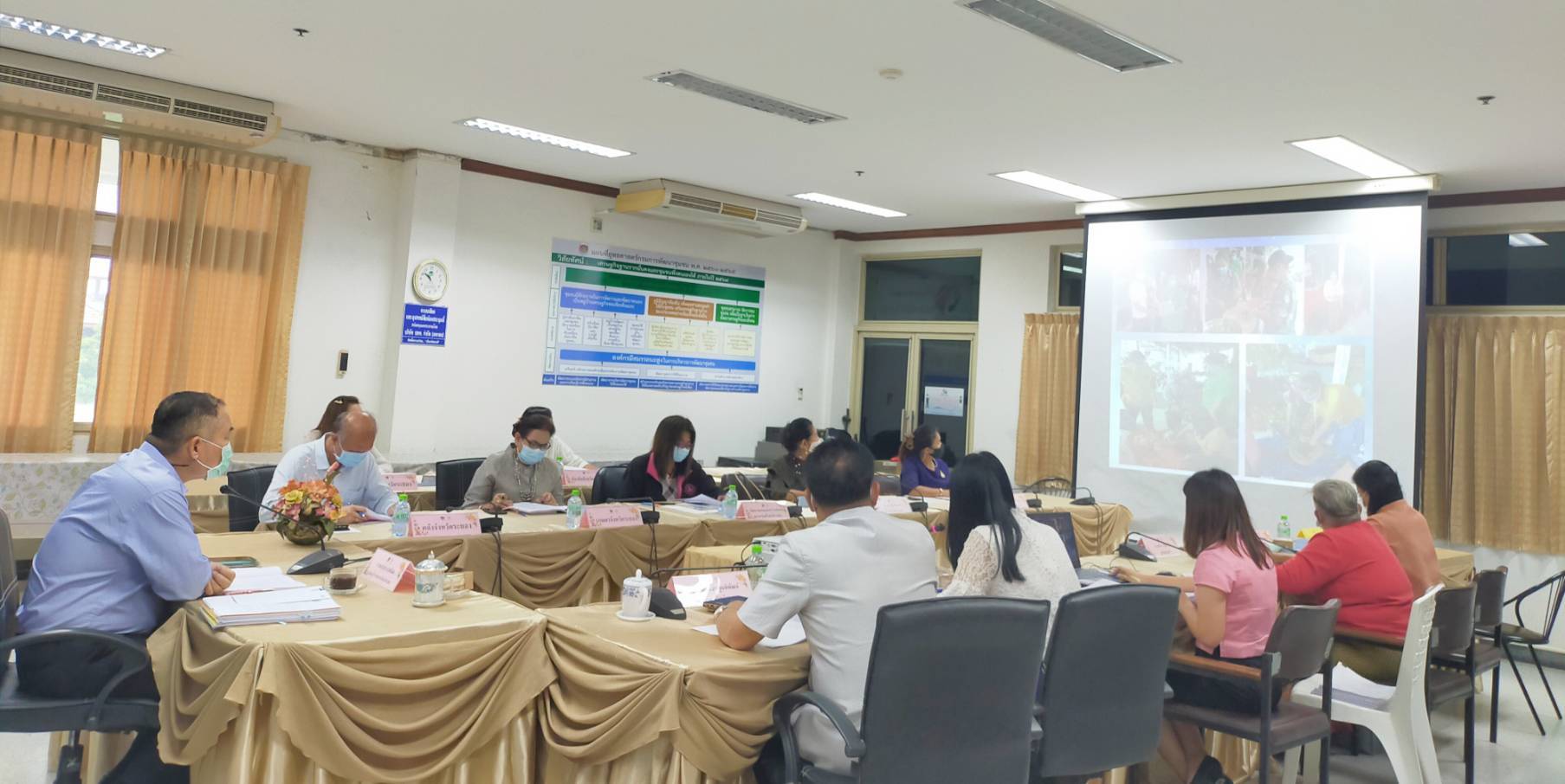 “พช.ระยอง”  ประชุมคณะอนุกรรมการบริหารกองทุนพัฒนาบทบาทสตรีระดับจังหวัด ครั้งที่ 7  ประจำปีงบประมาณ พ.ศ. 2564