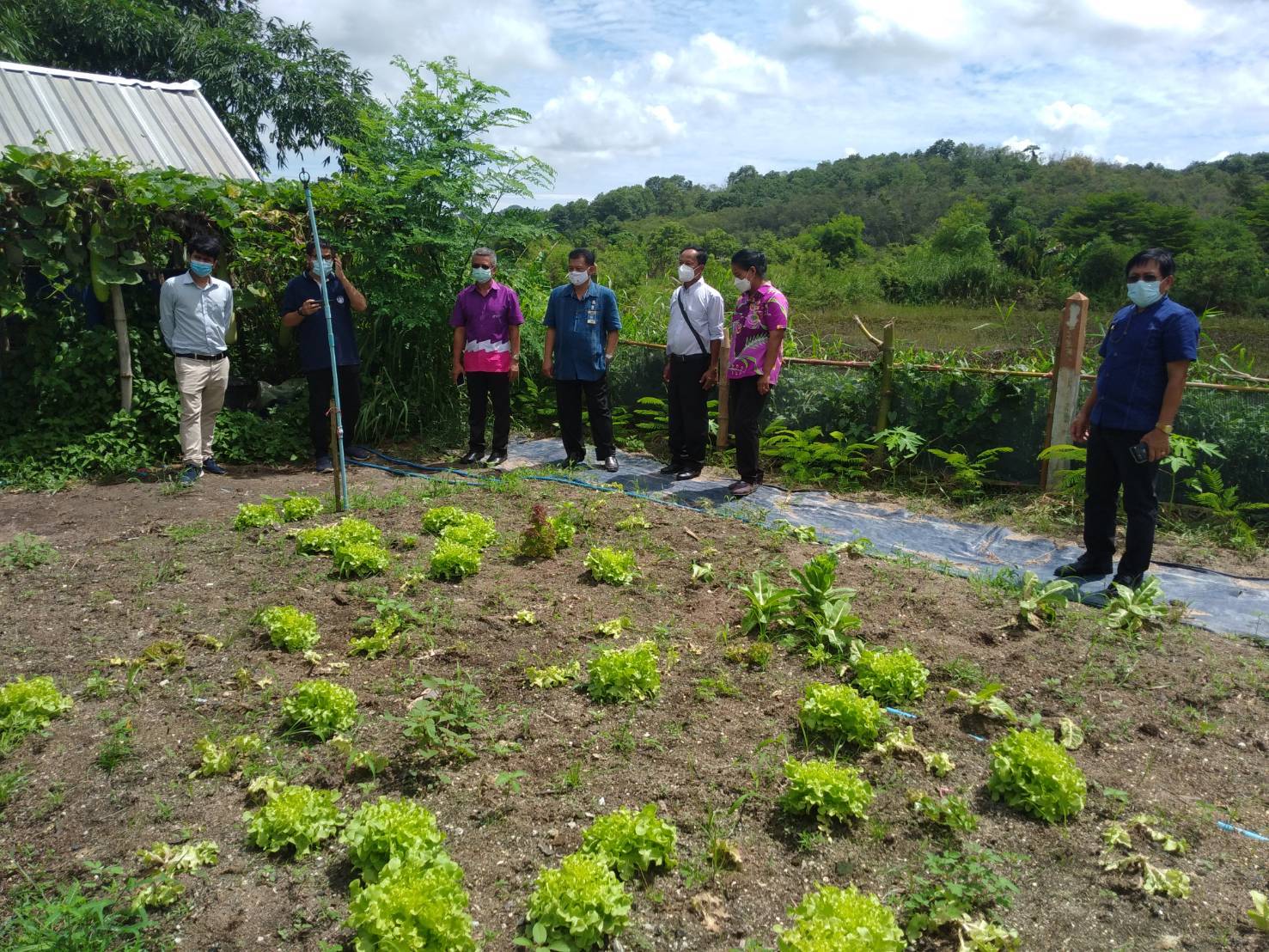 “พช.ระยอง” ขับเคลื่อนกิจกรรมการคัดสรรหมู่บ้านเศรษฐกิจพอเพียง “อยู่เย็น เป็นสุข” ดีเด่นระดับจังหวัด และกิจกรรมพัฒนาชุมชนดีเด่น ระดับจังหวัดประจำปี 2564