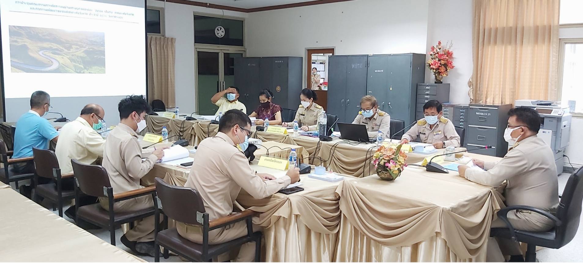 “พช.ระยอง” เตรียมความพร้อมคัดสรรหมู่บ้านเศรษฐกิจพอเพียง “อยู่เย็น เป็นสุข” ดีเด่น ระดับจังหวัด และกิจกรรมพัฒนาชุมชนดีเด่นระดับจังหวัด ประจำปี 2564