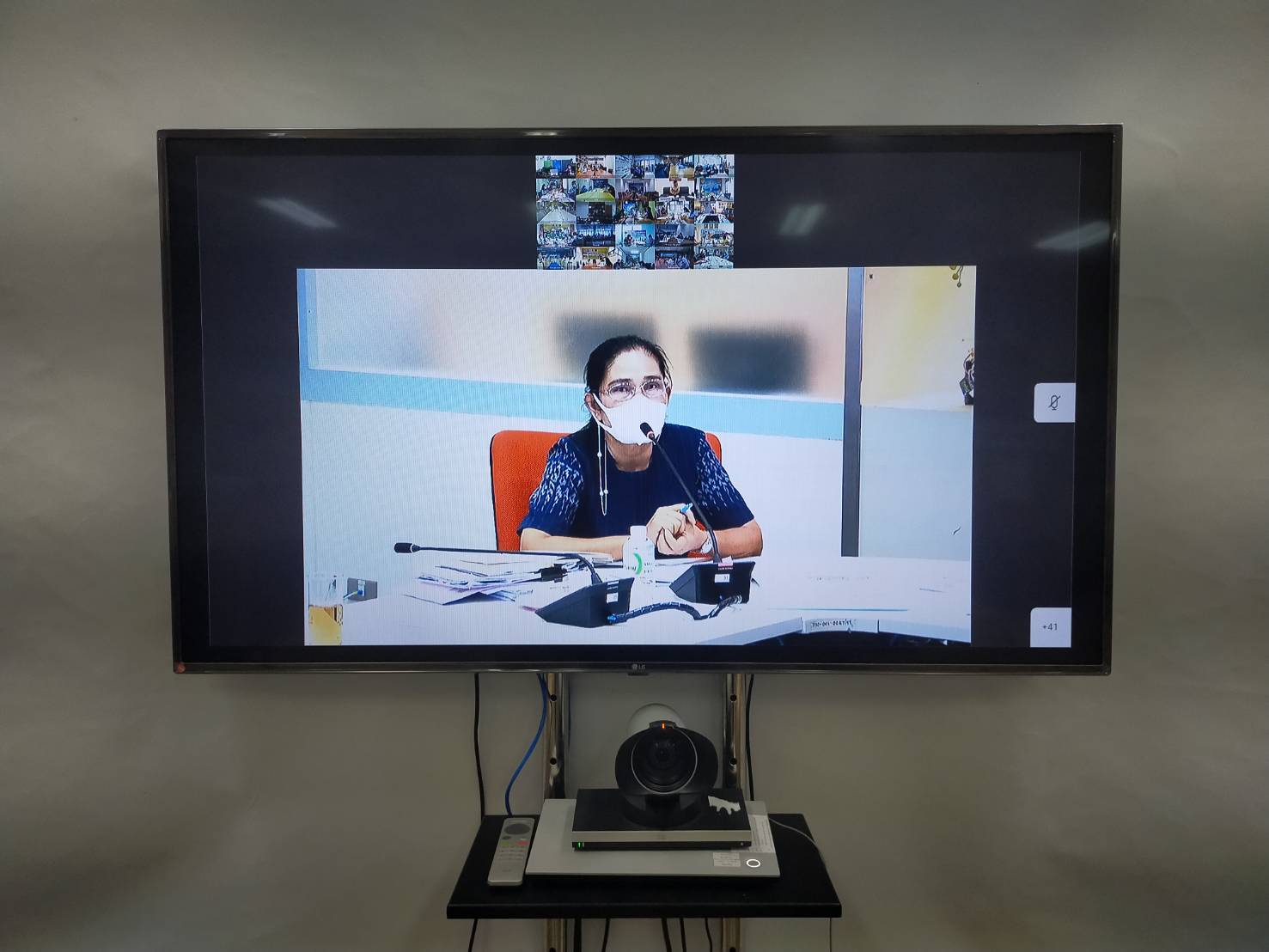 “พช .ระยอง”  ร่วมประชุมติดตามการดำเนินงานและการใช้จ่ายงบประมาณกองทุนพัฒนาบทบาทสตรี ประจำปีงบประมาณ พ.ศ. 2564  ผ่านระบบวีดิทัศน์ทางไกล (Video Conference) ครั้งที่ 5/2564