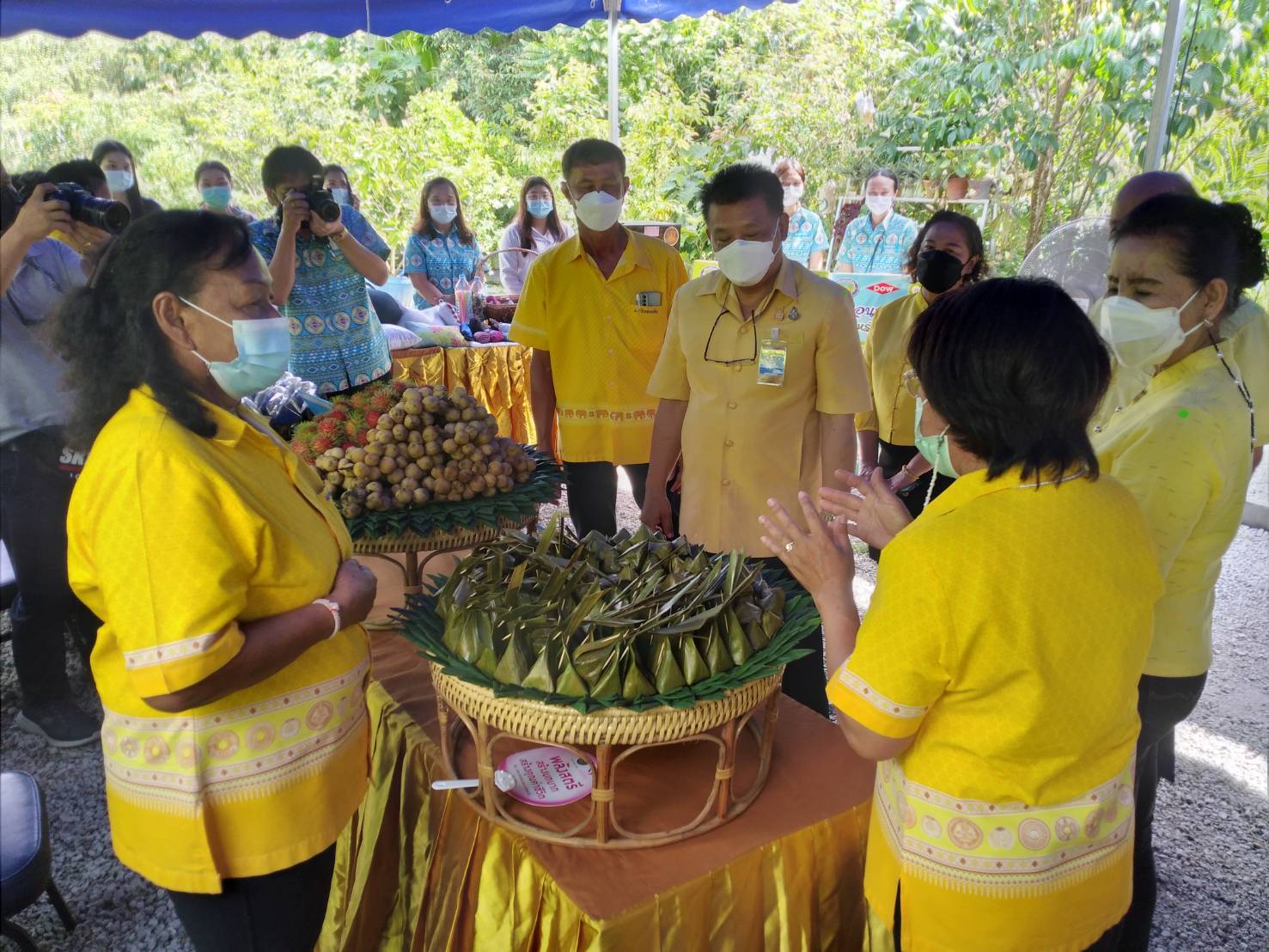 “พช.ระยอง” ขับเคลื่อนกิจกรรมการคัดสรรหมู่บ้านเศรษฐกิจพอเพียง “อยู่เย็น เป็นสุข” ดีเด่นระดับจังหวัด และกิจกรรมพัฒนาชุมชนดีเด่น ระดับจังหวัดประจำปี 2564