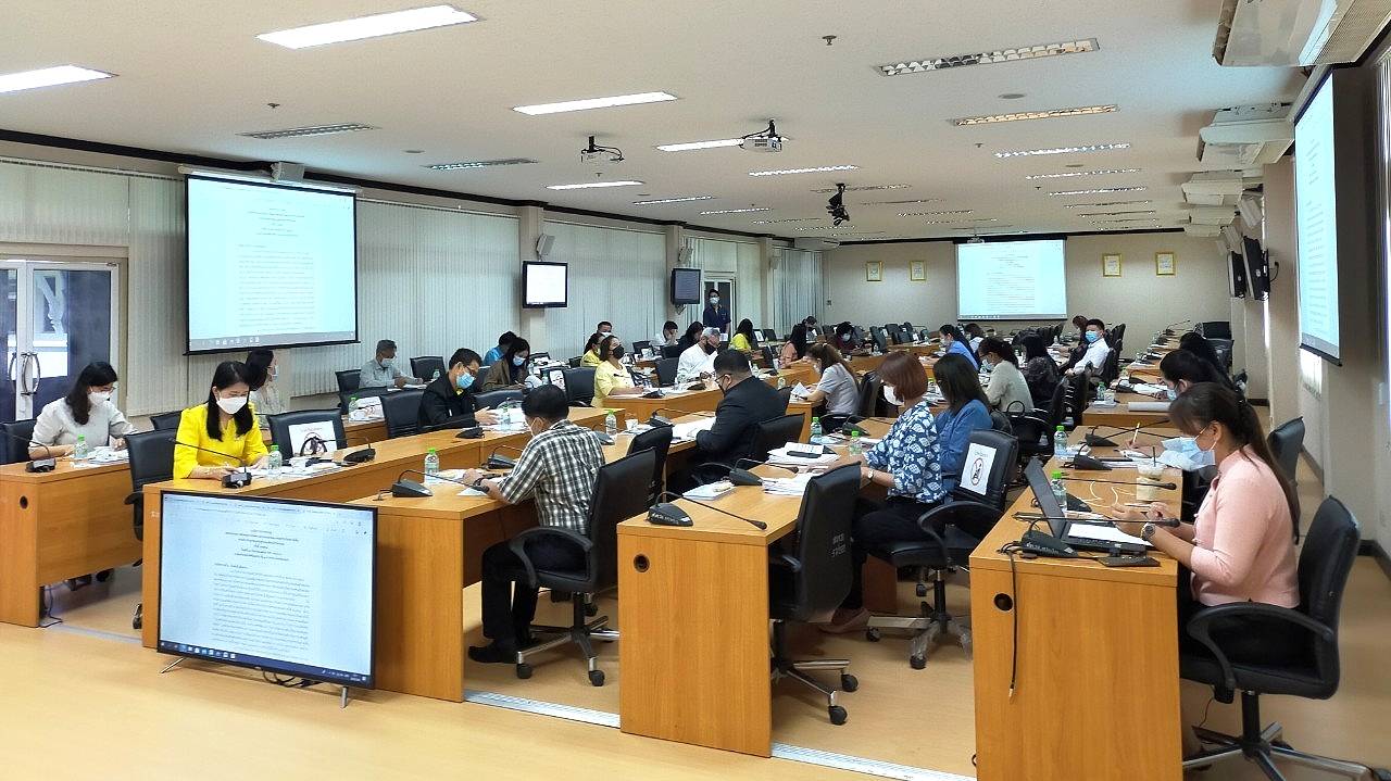 “พช.ระยอง” ประชุมคณะอนุกรรมการสนับสนุนการขจัดความยากจนและพัฒนาคนทุกช่วงวัยอย่างยั่งยืน ตามหลักปรัชญาของเศรษฐกิจพอเพียงจังหวัดระยอง ครั้งที่ 1/2564