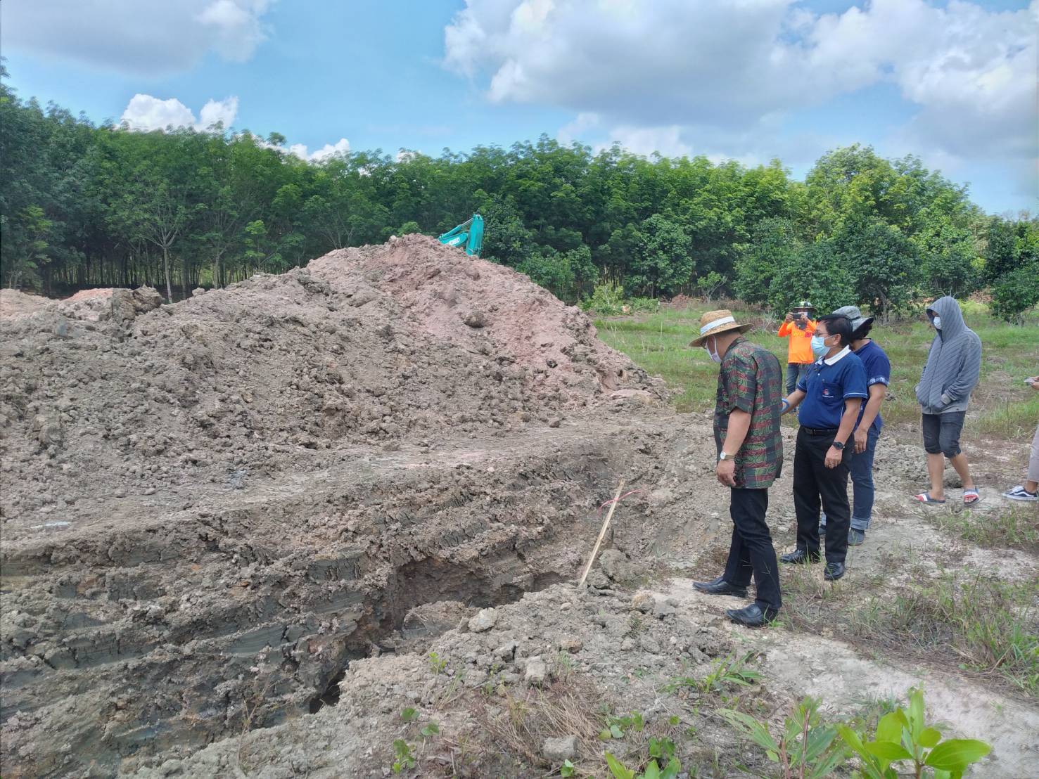 “พช.ระยอง” ติดตาม สนับสนุนการขับเคลื่อน “โครงการพัฒนาพื้นที่ต้นแบบทฤษฎีใหม่ประยุกต์สู่ โคก หนอง นา พช. “