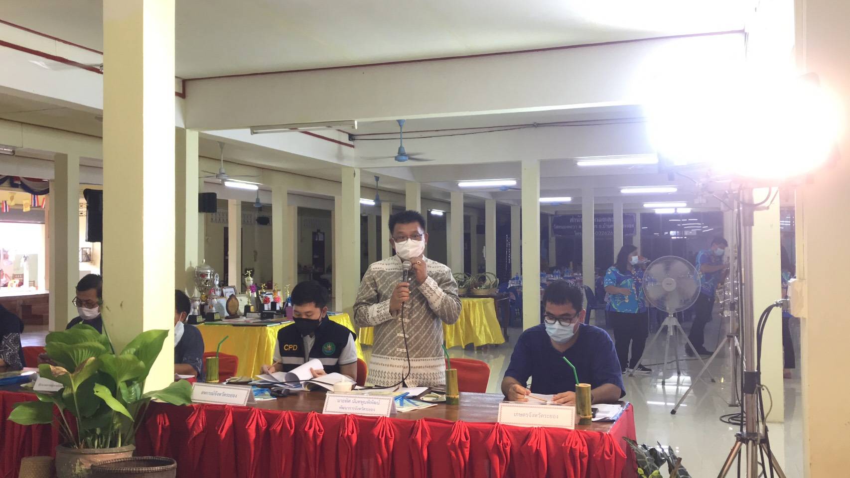 “พช.ระยอง” ขับเคลื่อนกิจกรรมการคัดสรรหมู่บ้านเศรษฐกิจพอเพียง “อยู่เย็น เป็นสุข” ดีเด่นระดับจังหวัด และกิจกรรมพัฒนาชุมชนดีเด่น ระดับจังหวัดประจำปี 2564