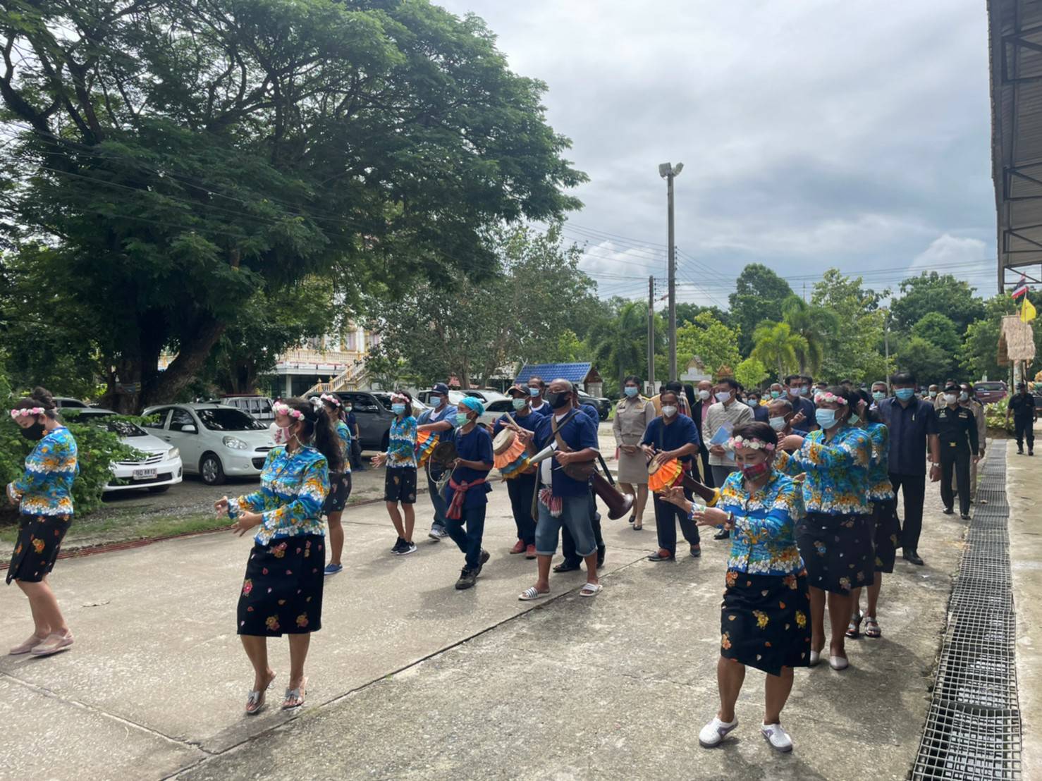 “พช.ระยอง” ขับเคลื่อนกิจกรรมการคัดสรรหมู่บ้านเศรษฐกิจพอเพียง “อยู่เย็น เป็นสุข” ดีเด่นระดับจังหวัด และกิจกรรมพัฒนาชุมชนดีเด่น ระดับจังหวัดประจำปี 2564