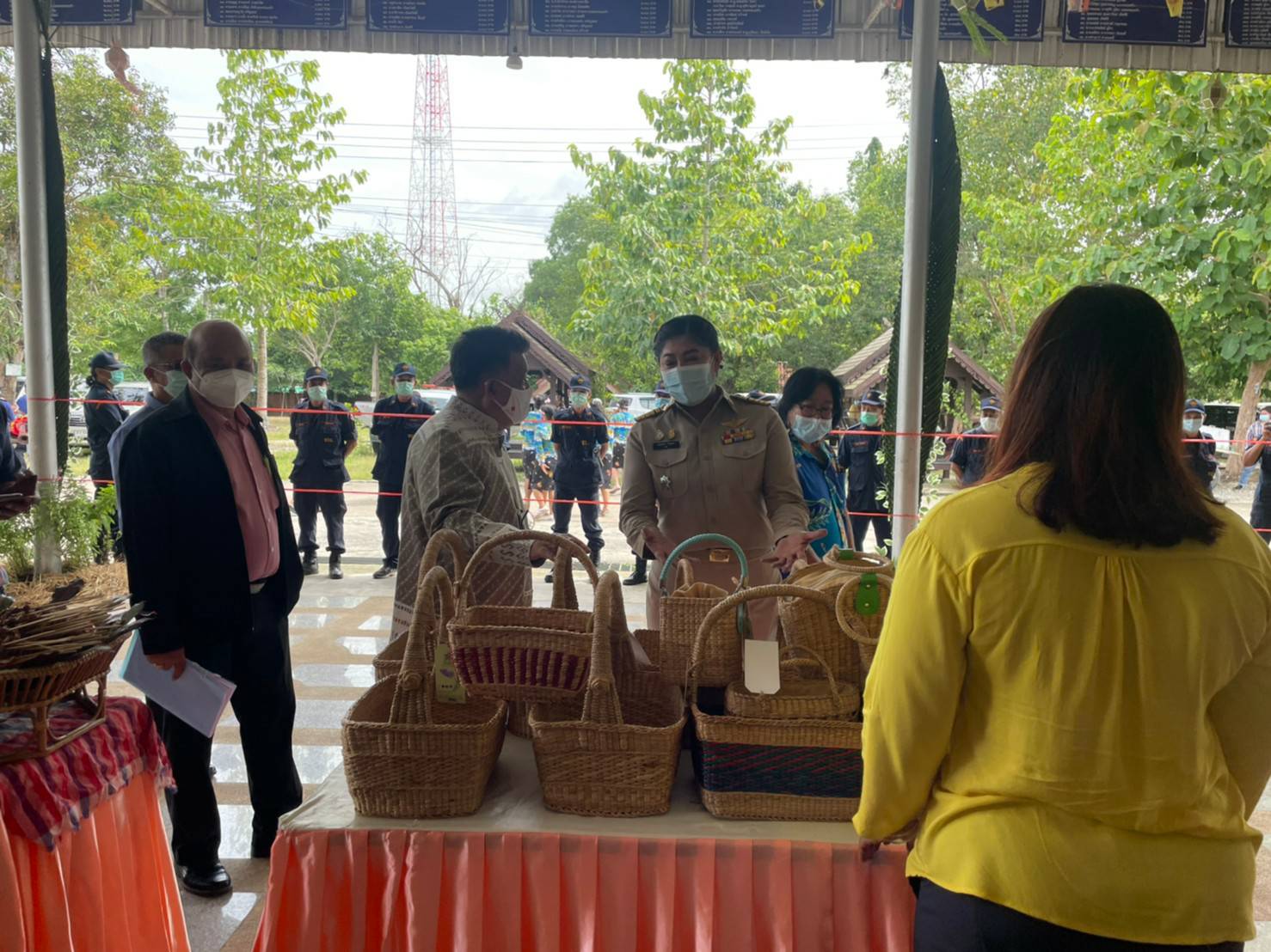 “พช.ระยอง” ขับเคลื่อนกิจกรรมการคัดสรรหมู่บ้านเศรษฐกิจพอเพียง “อยู่เย็น เป็นสุข” ดีเด่นระดับจังหวัด และกิจกรรมพัฒนาชุมชนดีเด่น ระดับจังหวัดประจำปี 2564