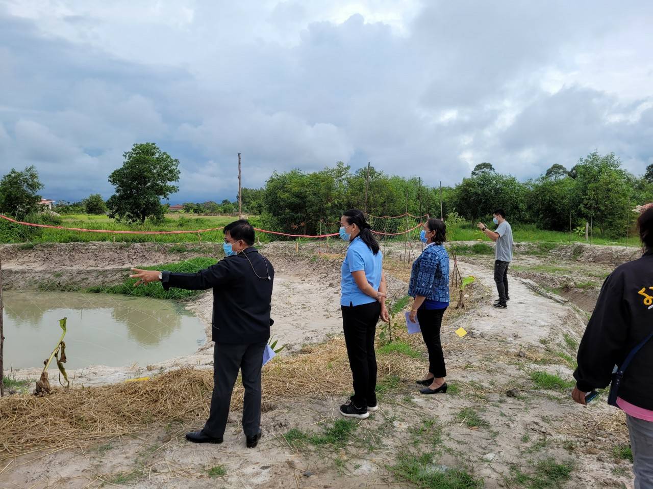 “พช.ระยอง” สนับสนุนการขับเคลื่อน”โครงการพัฒนาพื้นที่ต้นแบบทฤษฎีใหม่ประยุกต์สู่ โคก หนอง นา”