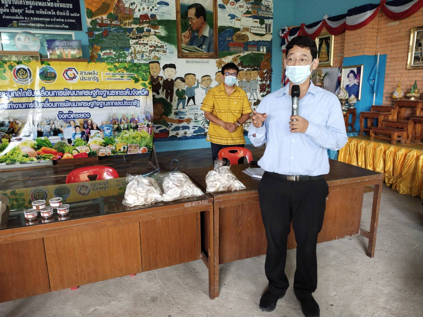 “พช.ระยอง” สานความร่วมมือกับบริษัท ประชารัฐรักสามัคคีระยอง(วิสาหกิจเพื่อสังคม) จำกัด ระยอง ลงพื้นให้การสนับสนุนกลุ่มอาหารปลอดภัย และ กลุ่มสัมมาชีพอย่างต่อเนื่อง