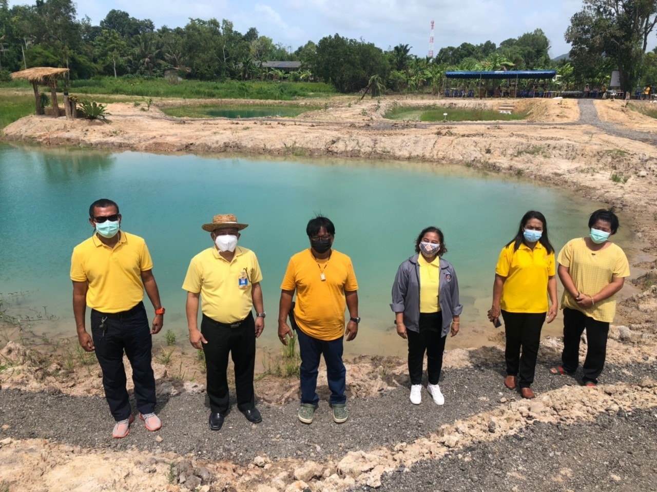 “พช.ระยอง” ร่วมขับเคลื่อนกิจกรรม “จิตอาสาพัฒนาชุมชนเอามื้อสามัคคี” เฉลิมพระเกียรติเนื่องในโอกาสมหามงคลเฉลิมพระชนมพรรษา พระบาทสมเด็จพระปรเมนทรรามาธิบดี ศรีสินทรมหาวชิราลงกรณ พระวชิรเกล้าเจ้าอยู่หัว