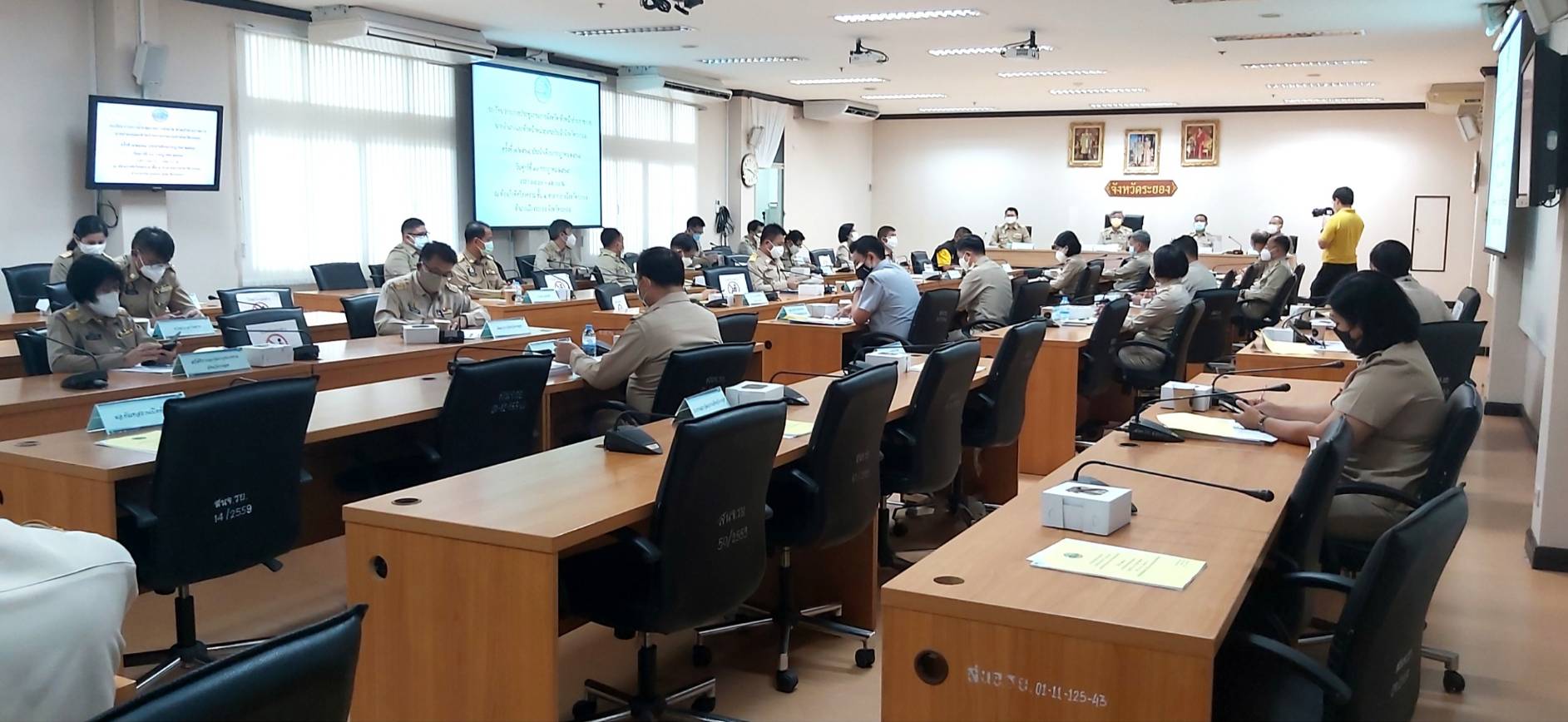 พช.ระยอง  ร่วมประชุมกรมการจังหวัด  ครั้งที่  7/2564