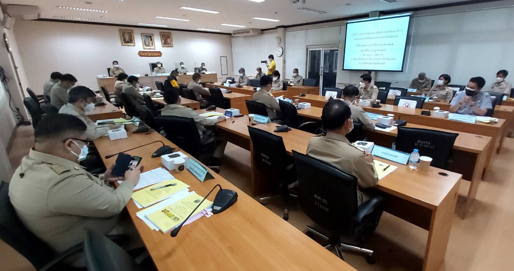 พช.ระยอง  ร่วมประชุมกรมการจังหวัด  ครั้งที่  7/2564