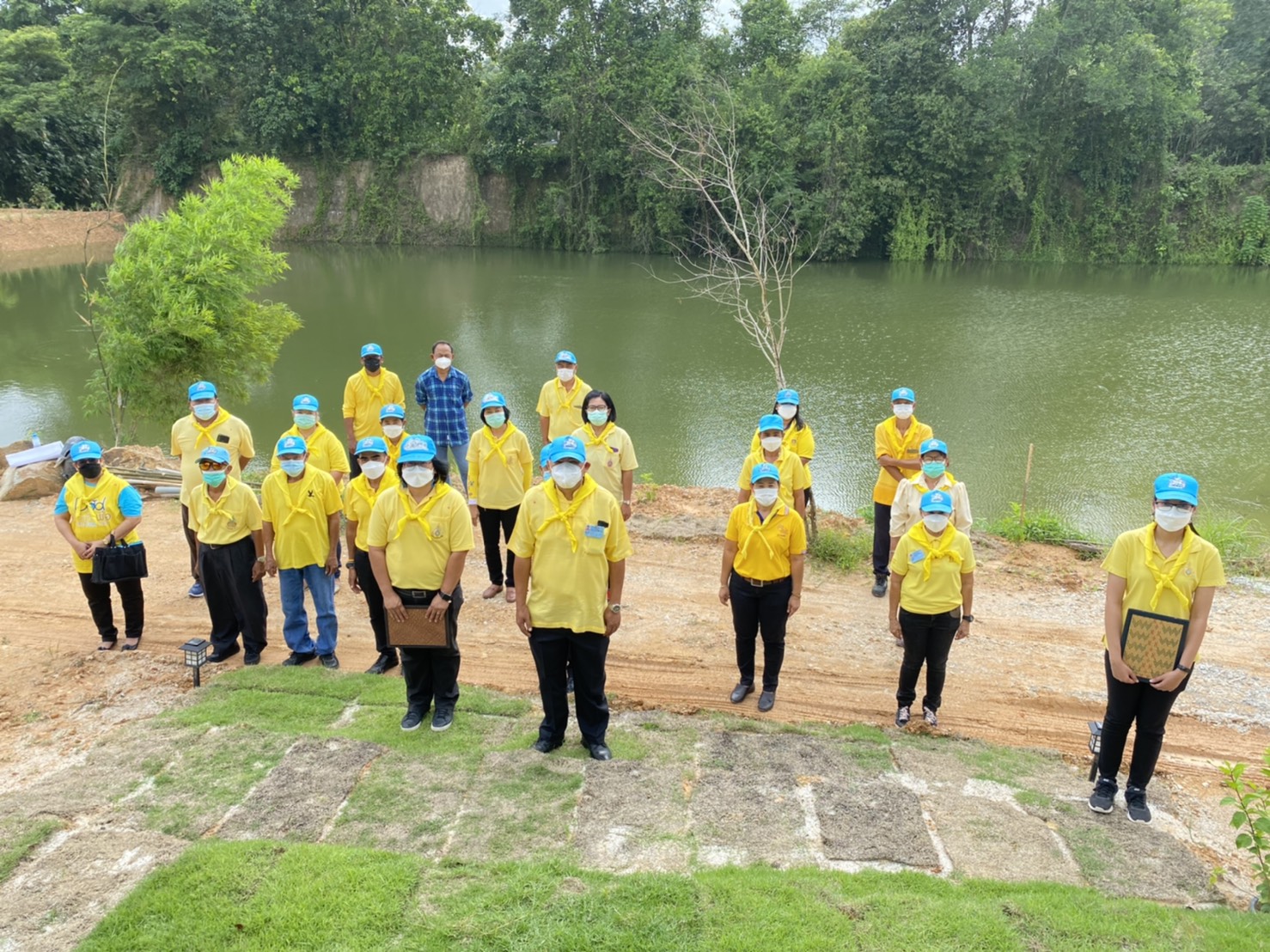 พช.บ้านค่าย จัดกิจกรรมจิตอาสาเอามื้อสามัคคี “โคก หนอง นา”