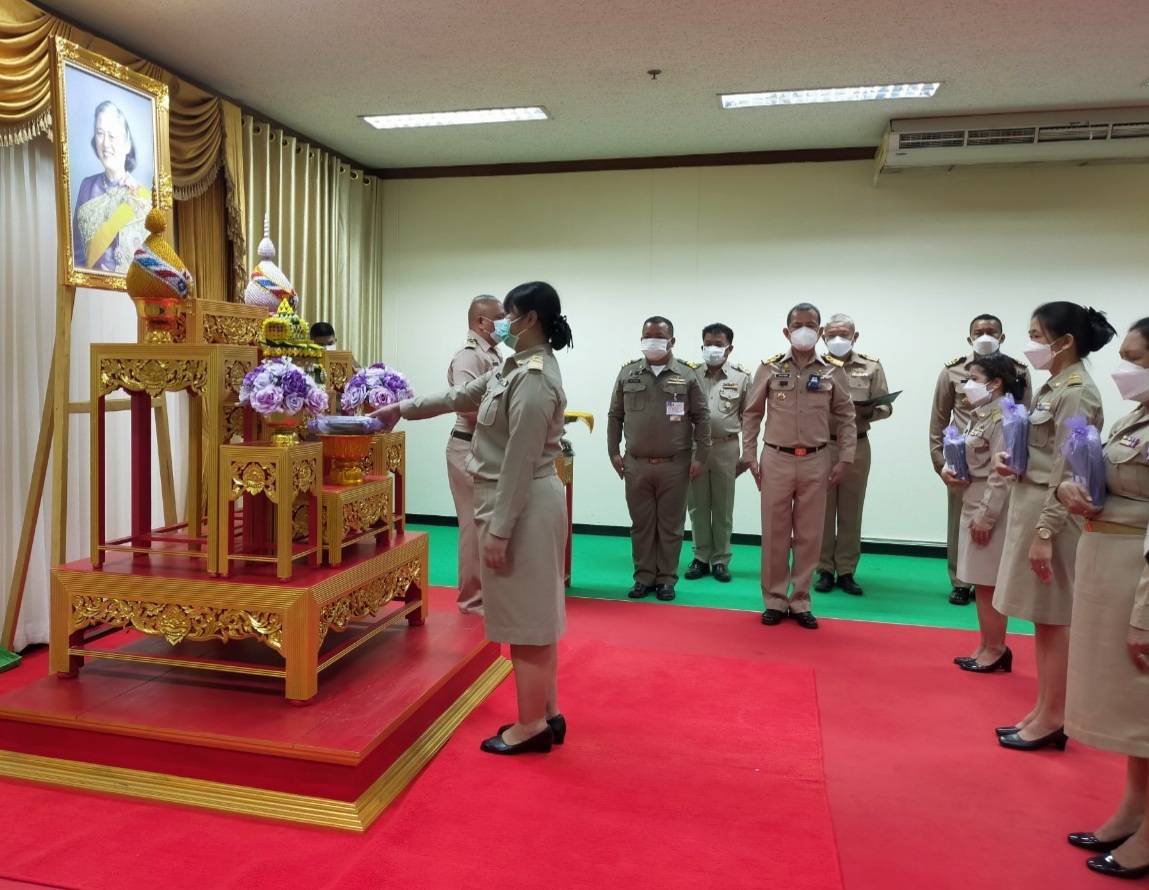 “พช.ระยอง” ร่วมพิธีรับมอบเมล็ดพันธ์ุผักพระราชทาน ตามโครงการอนุรักษ์พันธุกรรมพืชเสริมสร้างความมั่นคงทางอาหารสมเด็จพระกนิษฐาธิราชเจ้า กรมสมเด็จพระเทพรัตนราชสุดา สยามบรมราชกุมารี