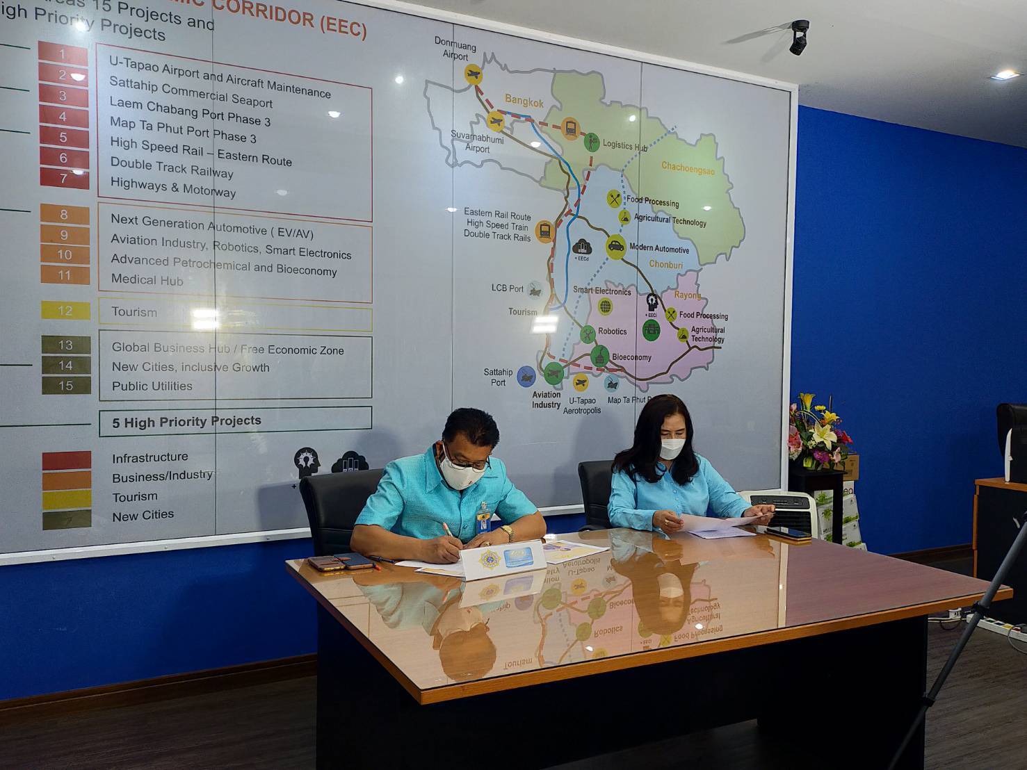 “พช.ระยอง”  ร่วมรายการ “เล่าเรื่องเมืองระยอง ” ทางสถานีวิทยุกระจายเสียงแห่งประเทศไทยจังหวัดระยอง  คลื่น FM 91.75 MHz