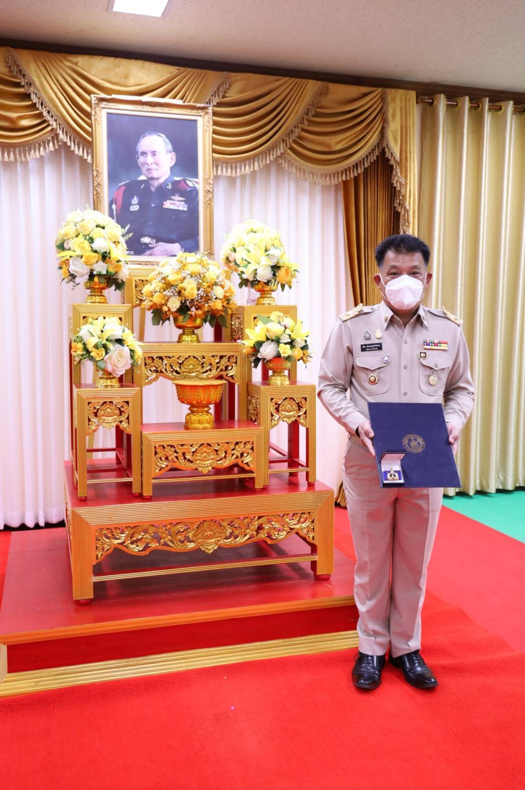 “พช. ระยอง”  รับมอบเครื่องหมาย “รักษาดินแดนยิ่งชีพ” เชิดชูเกียรติผู้ประกอบคุณงามความดีต่อประเทศชาติ