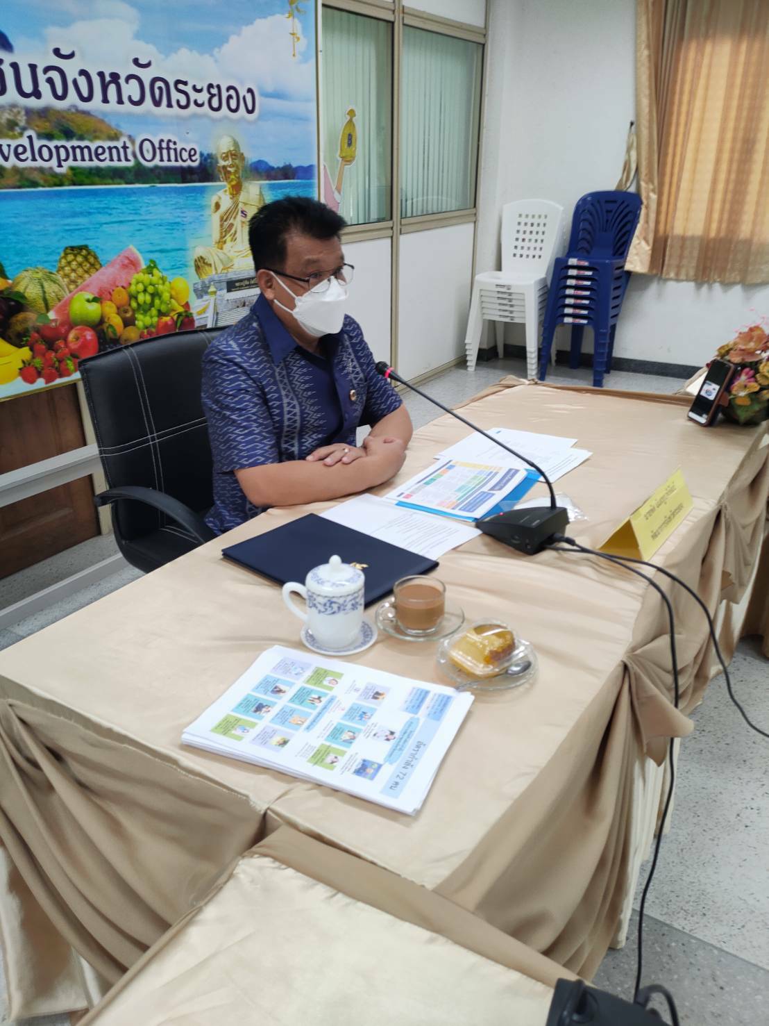 “พช.ระยอง” ดำเนินโครงการ “ส่งเสริมความสัมพันธ์ สอ.พช. จังหวัดระยอง ประจำปี 2564 ” ผ่านระบบ Zoom Cloud Meeting