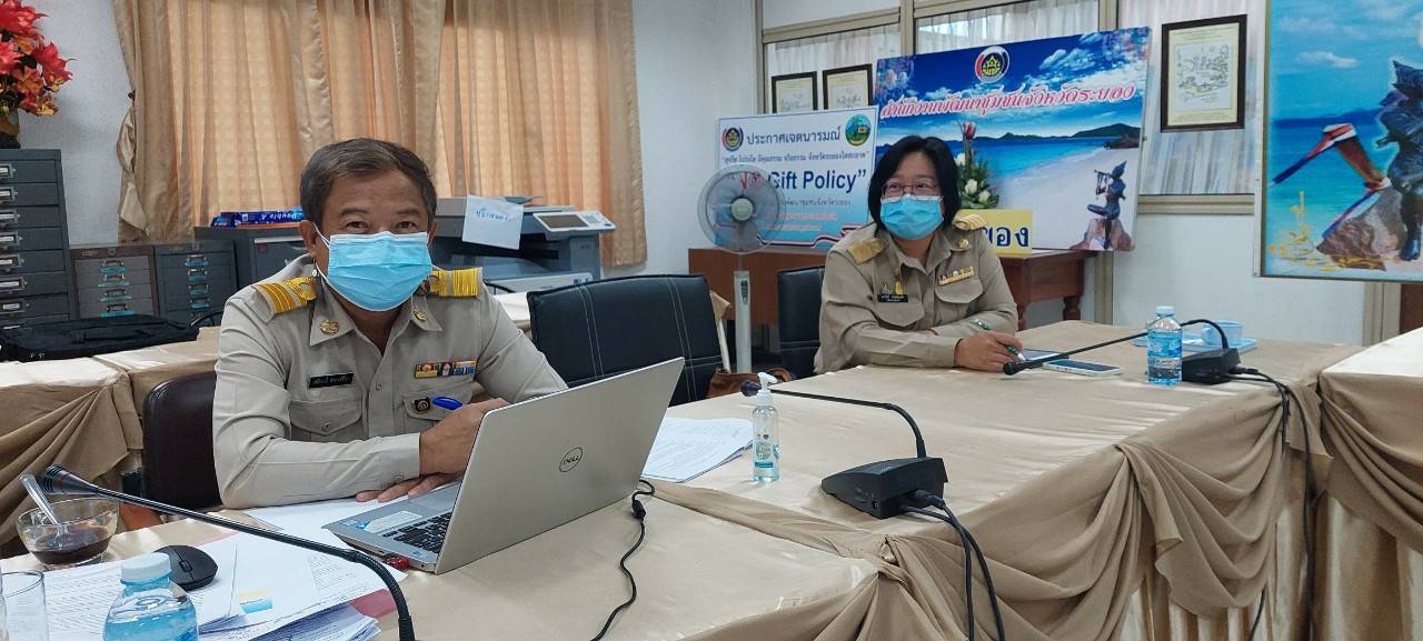 “พช.ระยอง” สนับสนุนการขับเคลื่อนดำเนินงานโครงการส่งเสริมการขับเคลื่อนการดำเนินงานผู้นำจิตอาสาพัฒนาชุมชน ปี ๒๕๖๔