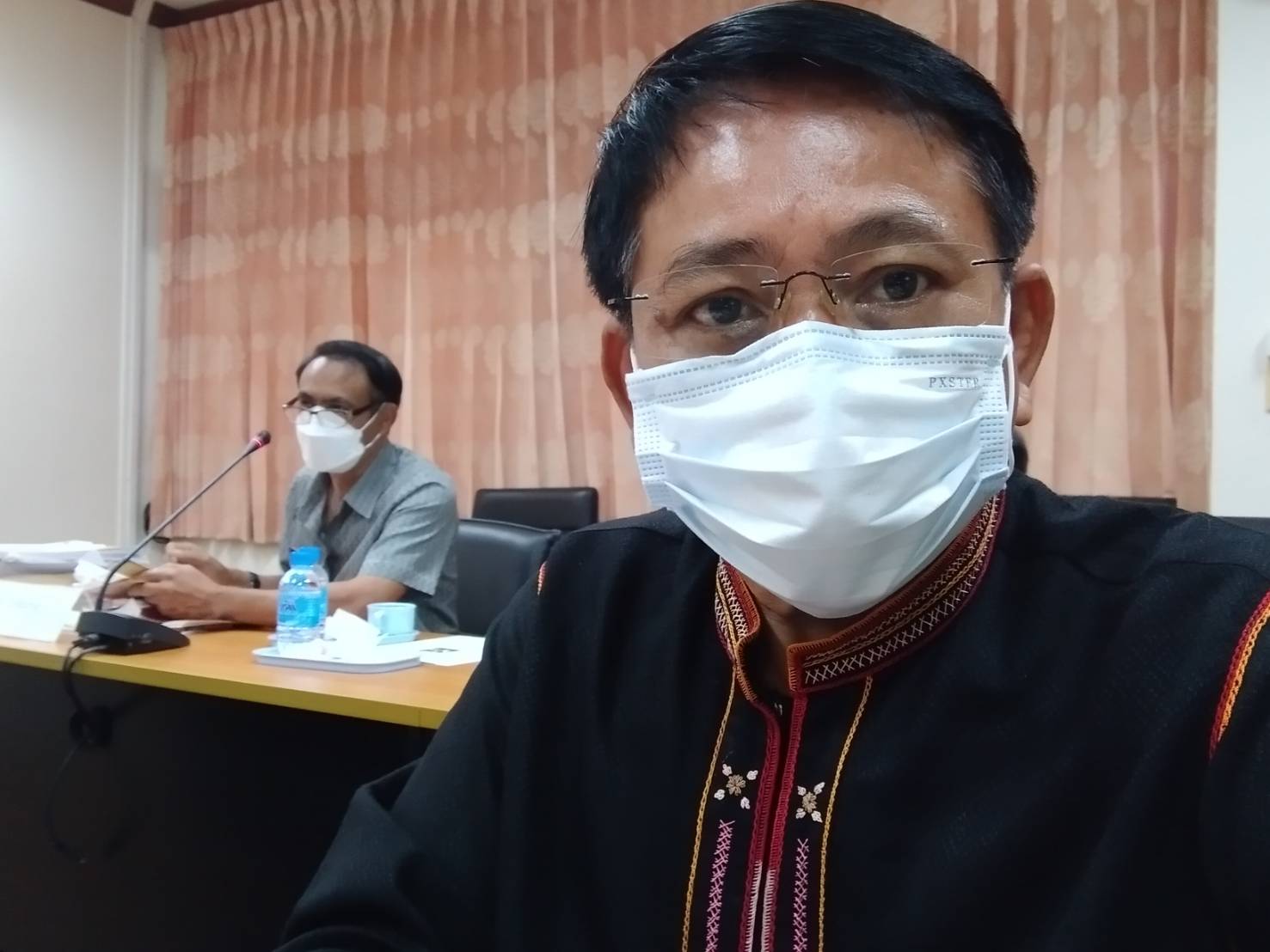 “พช.ระยอง” ร่วมประชุมคณะกรรมการพิจารณากำหนดผ้าประจำจังหวัดระยอง