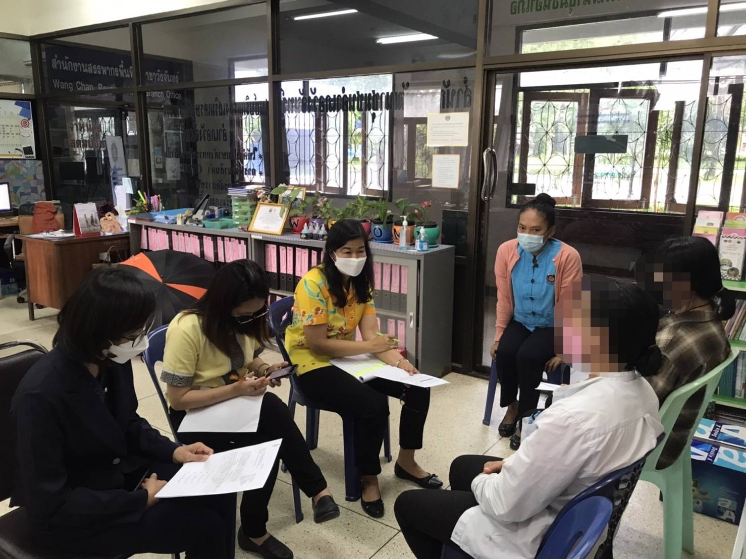 “พช.ระยอง”  ลงพื้นที่ติดตามสนับสนุนการดำเนินงานกองทุนพัฒนาบทบาทสตรี