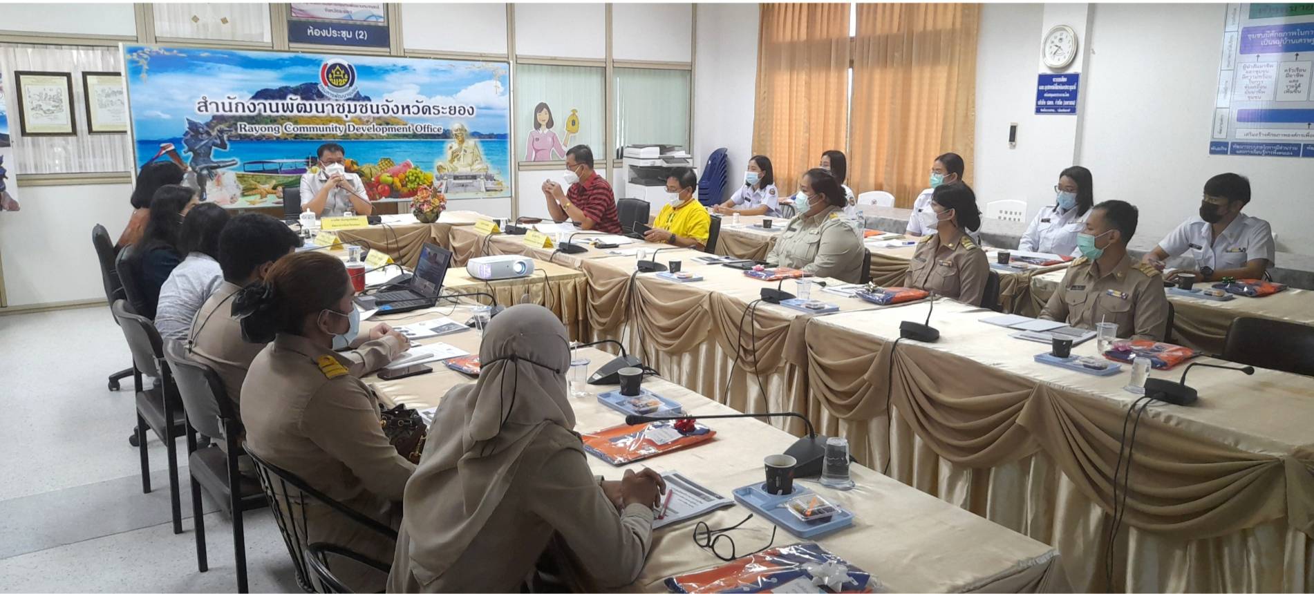 “พช.ระยอง”  รับรายงานตัวและปฐมนิเทศพัฒนากร รุ่น 118  และพนักงานราชการเฉพาะกิจ ตำแหน่ง “นักพัฒนาชุมชน” ที่ได้รับการบรรจุแต่งตั้งให้ปฏิบัติหน้าที่จังหวัดระยอง