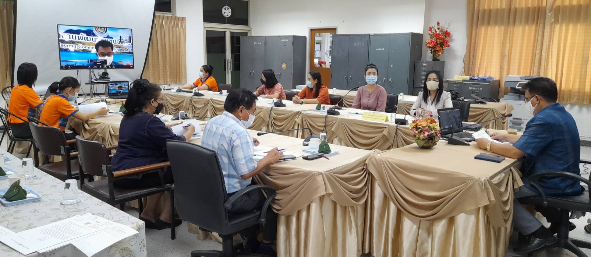 “พช.ระยอง”  จัดประชุมเชิงปฏิบัติการเพิ่มประสิทธิภาพการส่งเสริมการมีส่วนร่วมภาคประชาชน ในการสร้างความโปร่งใสและป้องกันการทุจริตประพฤติมิชอบ ผ่านระบบ Zoom Cloud Meeting