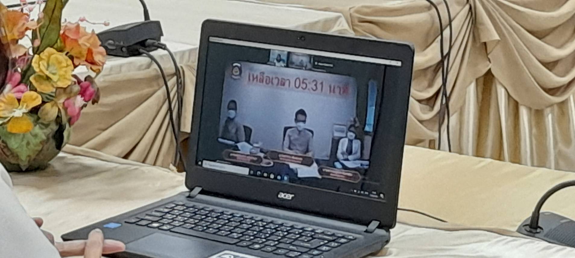 “พช.ระยอง” ดำเนินการประเมินบุคคล ผลงาน และความเหมาะสมกับตำแหน่ง (สอบสัมภาษณ์) ในการคัดเลือกบุคคลเข้ารับการประเมินผลงานเพื่อเลื่อนขึ้นแต่งตั้งให้ดำรงตำแหน่ง ประเภทวิชาการ ระดับชำนาญการพิเศษ ตำแหน่งผู้อำนวยการกลุ่มงานประสานและสนับสนุนการบริหารงานพัฒนาชุมชน กรมการพัฒนาชุมชน ประจำปีงบประมาณ พ.ศ.2564