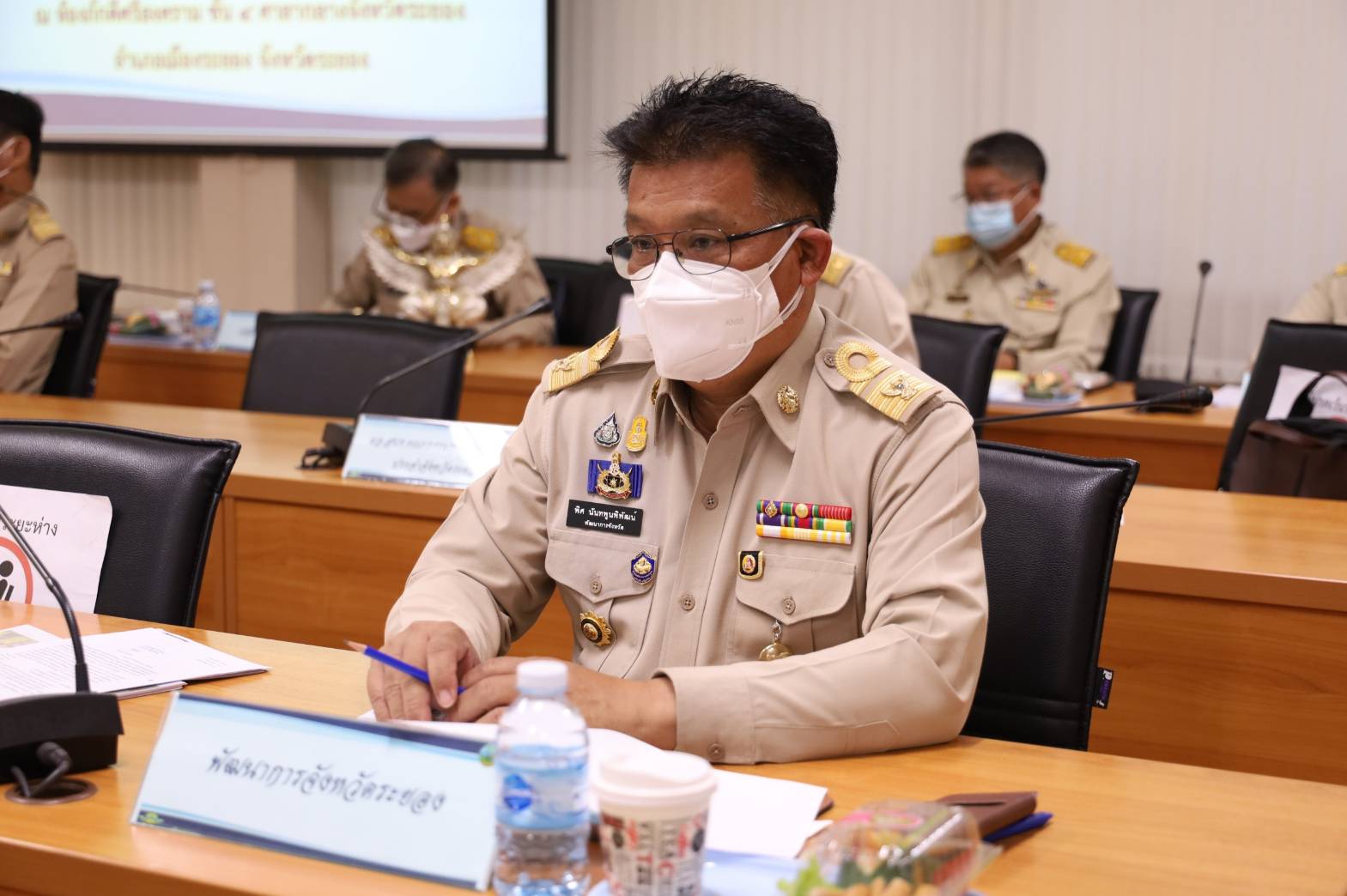 “พช.ระยอง”  ร่วมประชุมกรมการจังหวัด  ครั้งที่  9/2564
