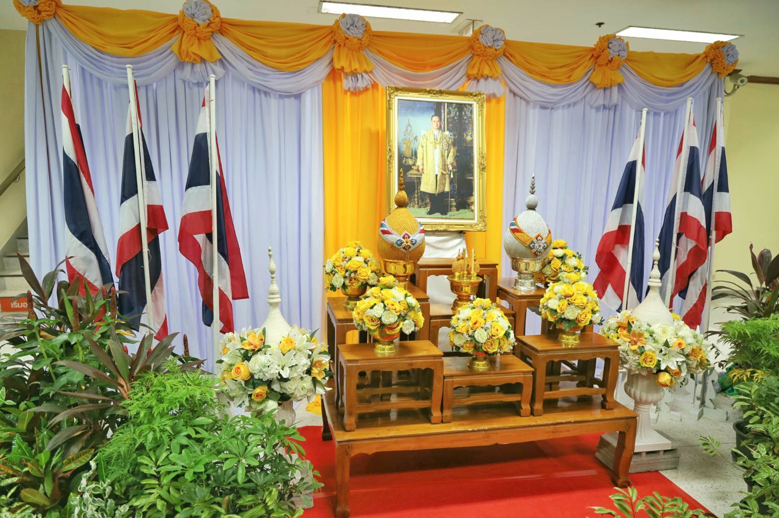 “พช.ระยอง” ร่วมพิธีวางพวงมาลา เนื่องในวันคล้ายวันสวรรคตพระบาทสมเด็จพระบรมชนกาธิเบศร มหาภูมิพลอดุลยเดชมหาราช บรมนาถบพิตร รัชกาลที่ 9