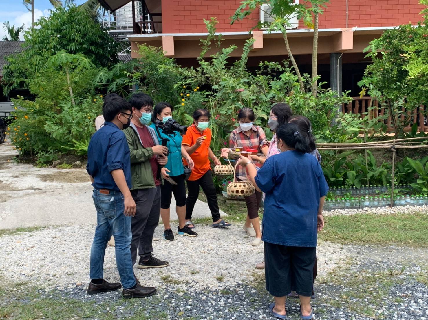 “พช.ระยอง” ร่วมให้กำลังใจและสนับสนุนการดำเนินโครงการสร้างภาพลักษณ์กรมการพัฒนาชุมชนด้วยการประชาสัมพันธ์ผ่านสื่อออนไลน์