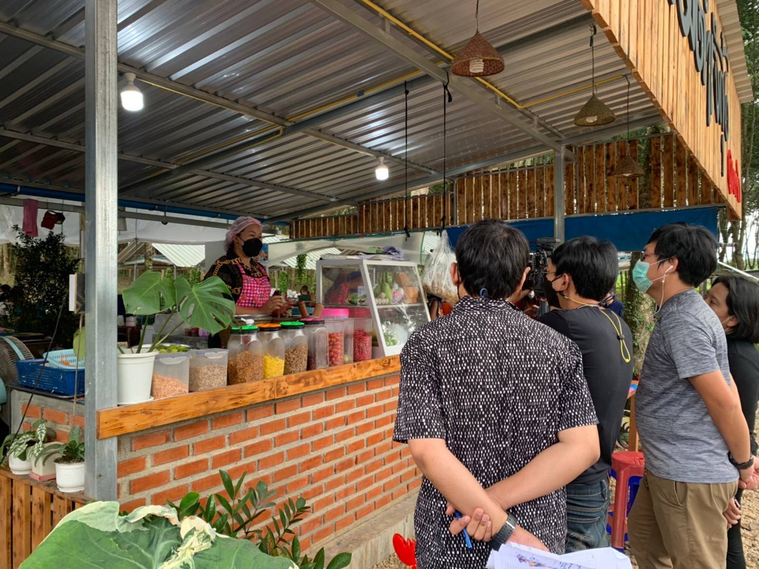 “พช.ระยอง” ร่วมให้กำลังใจและสนับสนุนการดำเนินโครงการสร้างภาพลักษณ์กรมการพัฒนาชุมชนด้วยการประชาสัมพันธ์ผ่านสื่อออนไลน์