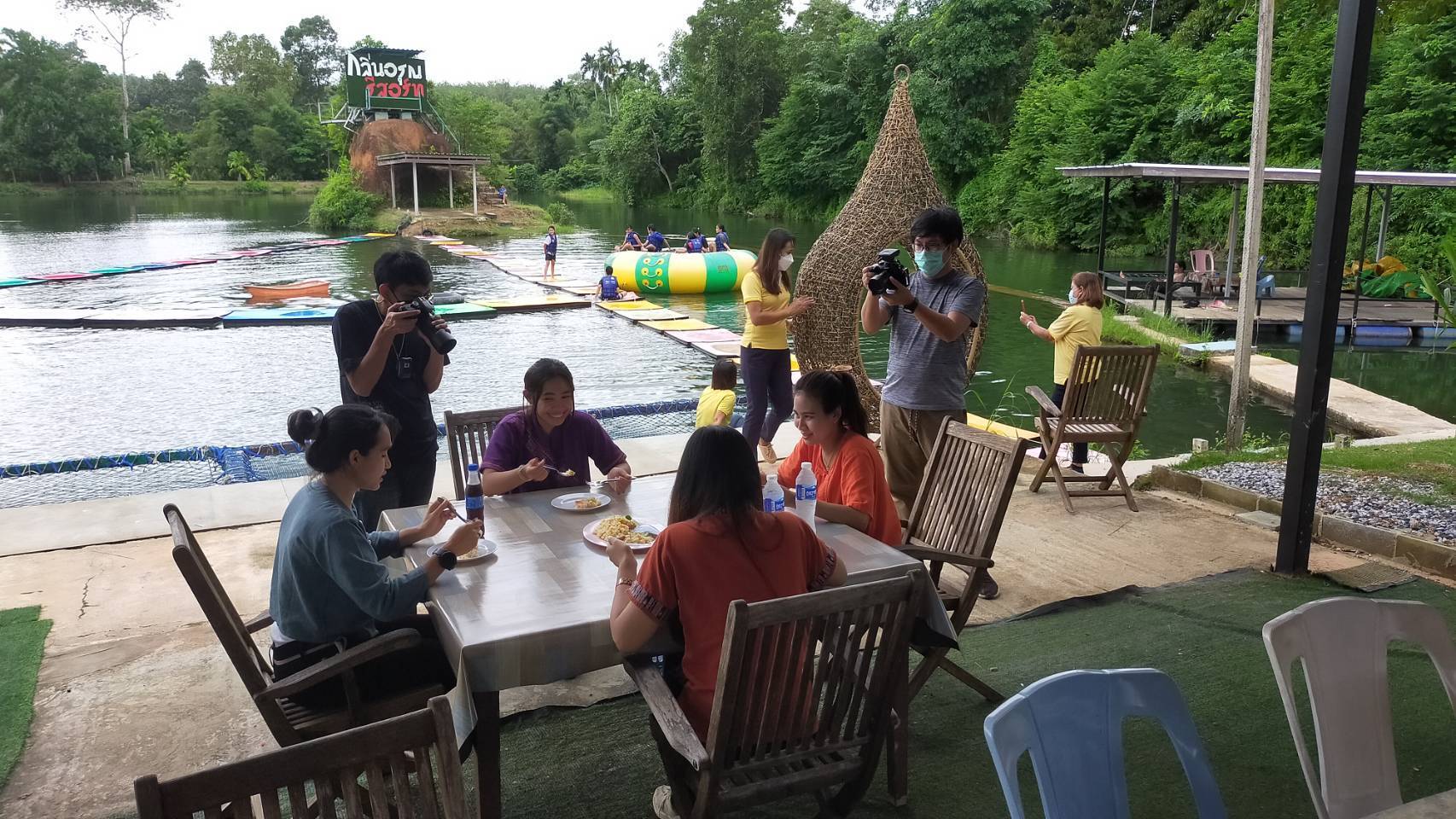 “พช.ระยอง” ร่วมให้กำลังใจและสนับสนุนการดำเนินโครงการสร้างภาพลักษณ์กรมการพัฒนาชุมชนด้วยการประชาสัมพันธ์ผ่านสื่อออนไลน์