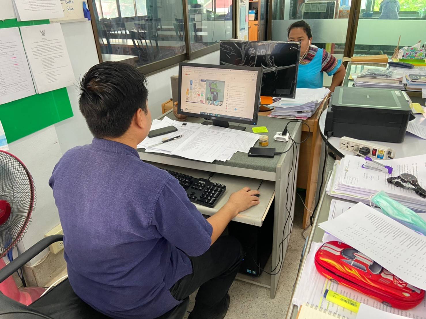 “พช.ระยอง”  ร่วมรับฟังการประชุมมอบนโยบายการขับเคลื่อนงานพัฒนาชุมชน ประจำปี 2565  ผ่านระบบการประชุมทางไกล (Video Conference)