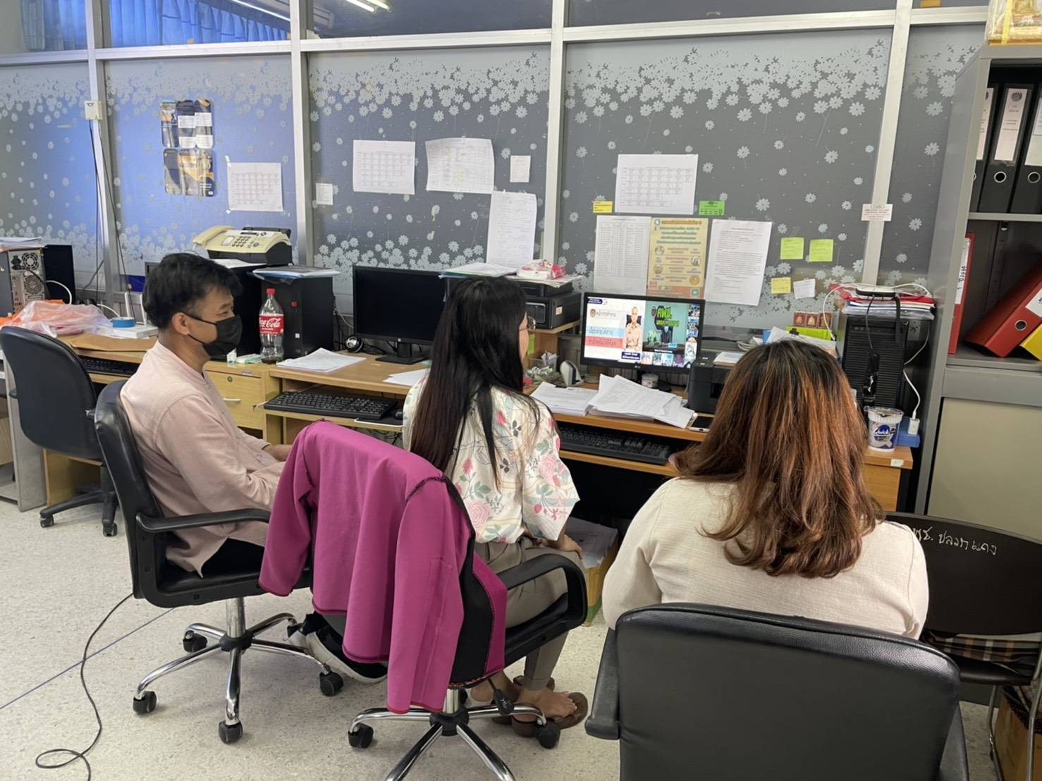 “พช.ระยอง”  ร่วมรับฟังการประชุมมอบนโยบายการขับเคลื่อนงานพัฒนาชุมชน ประจำปี 2565  ผ่านระบบการประชุมทางไกล (Video Conference)