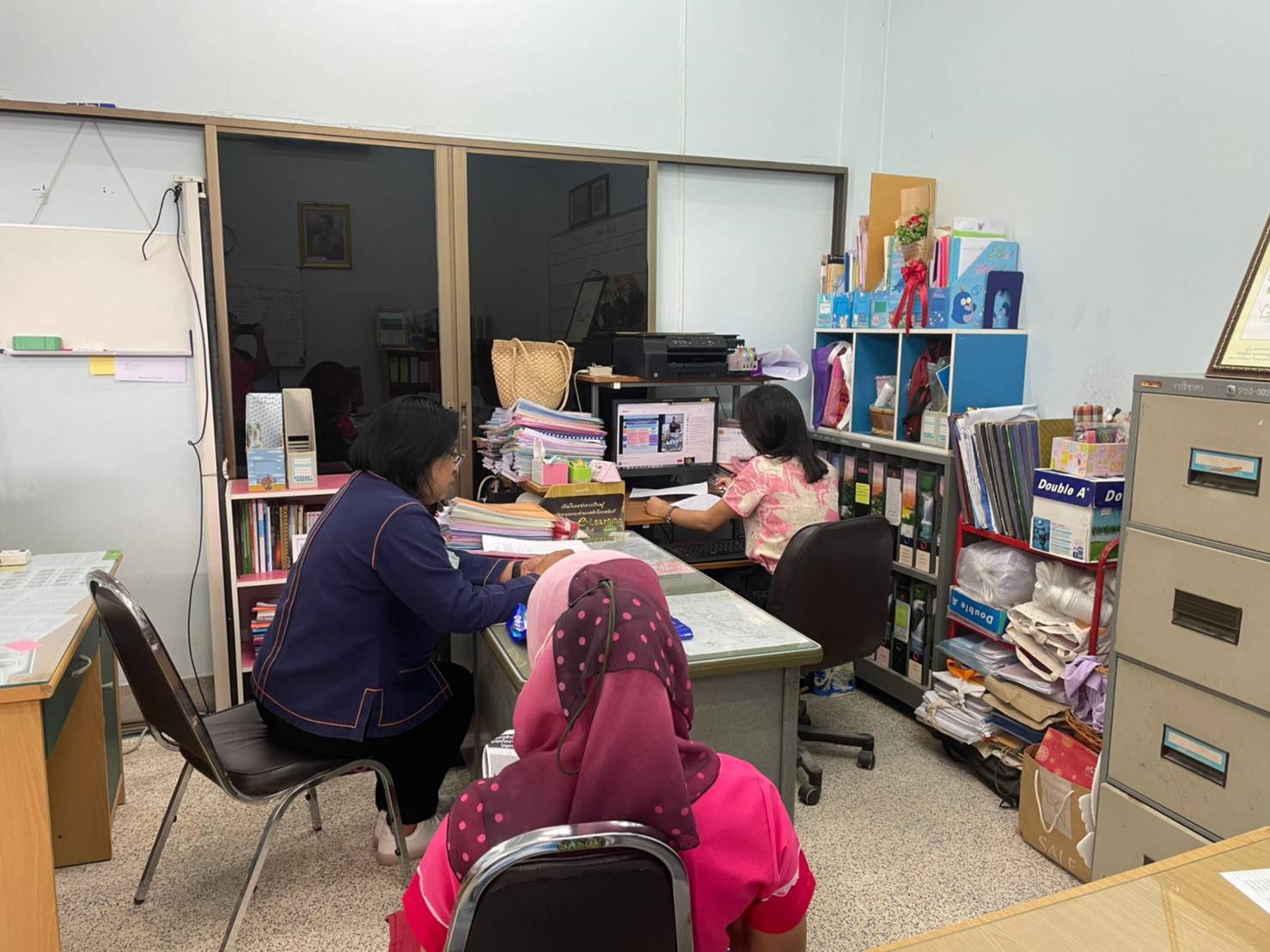 “พช.ระยอง” ร่วมประชุมเพิ่มศักยภาพกลไกการขับเคลื่อนกองทุนชุมชนตามหลักธรรมาภิบาล ผ่านระบบการประชุมทางไกล (Video Conference) ระหว่างวันที่ 22-23 พฤศจิกายน 2564