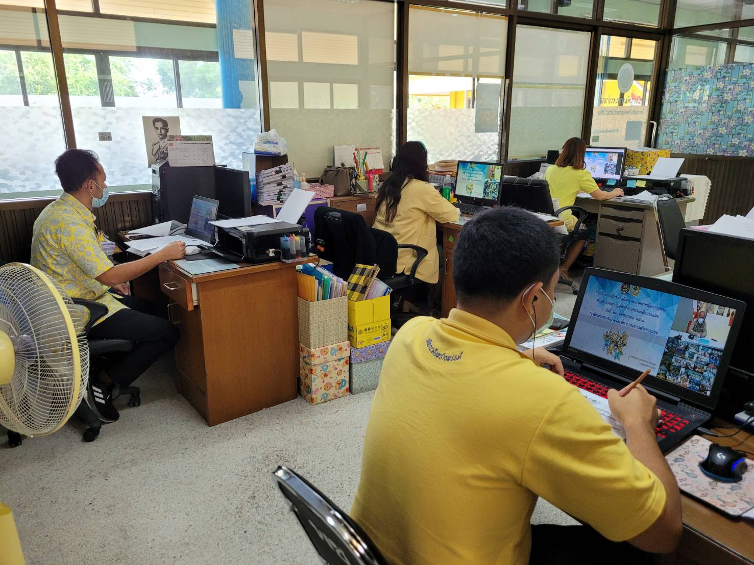 “พช.ระยอง” ร่วมประชุมเสริมสร้างศักยภาพเจ้าหน้าที่พัฒนาชุมชนด้านการจัดทำบัญชีกลุ่มออมทรัพย์เพื่อการผลิต ผ่านระบบการประชุมทางไกล (Video Conference) ?