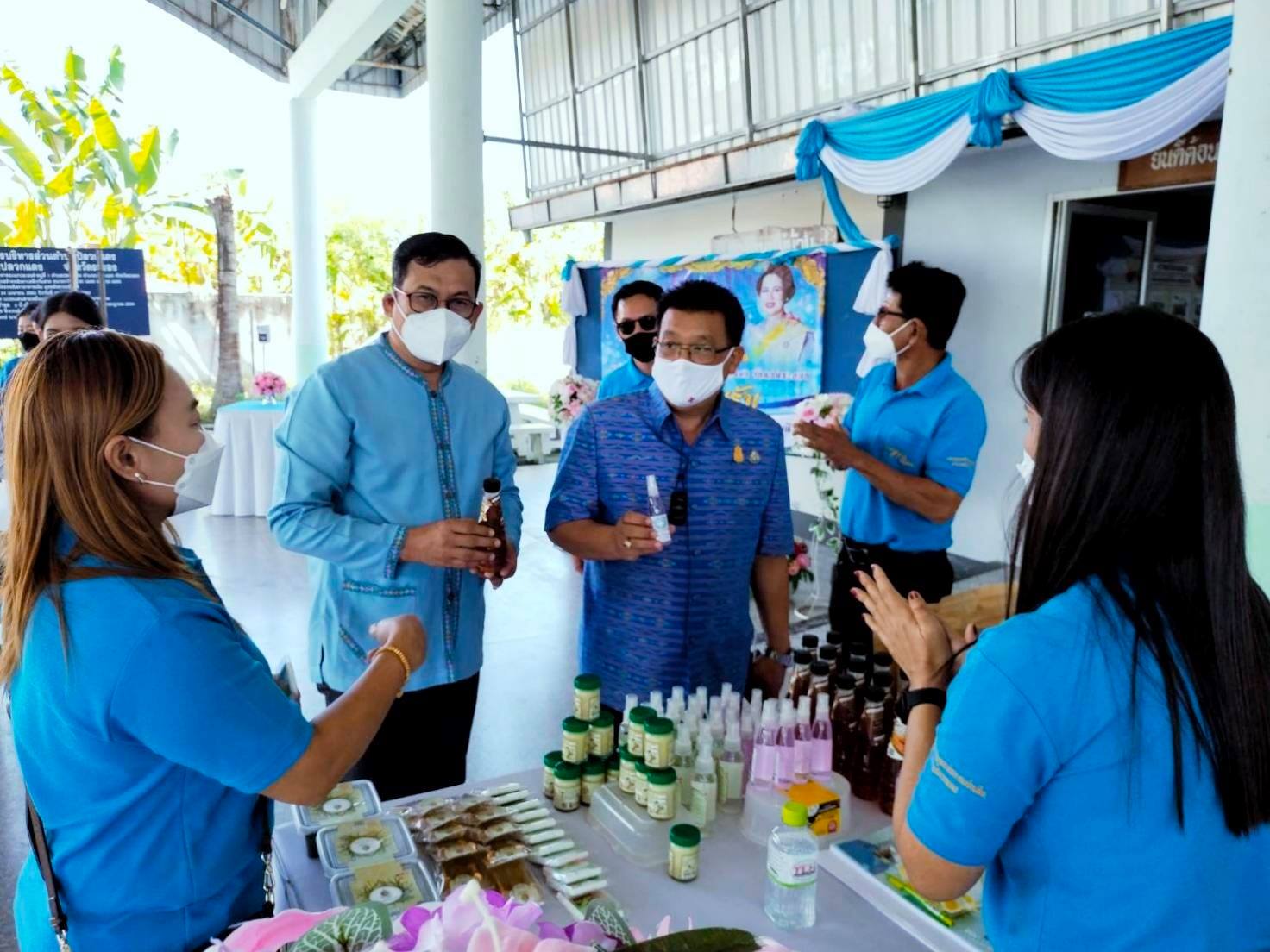 “พช.ระยอง” ดำเนินการคัดเลือกกองทุนแม่ของแผ่นดินดีเด่น ระดับจังหวัด