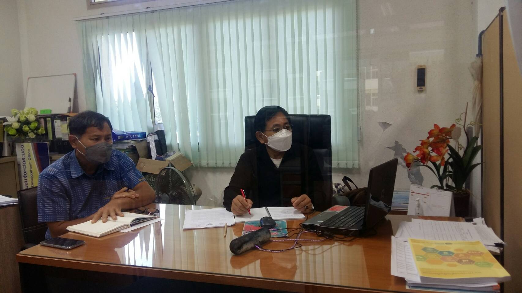 “พช.ระยอง” ร่วมประชุมเตรียมความพร้อมขับเคลื่อนการดำเนินงานโครงการพัฒนาหมู่บ้านเศรษฐกิจพอเพียง ปี 2565