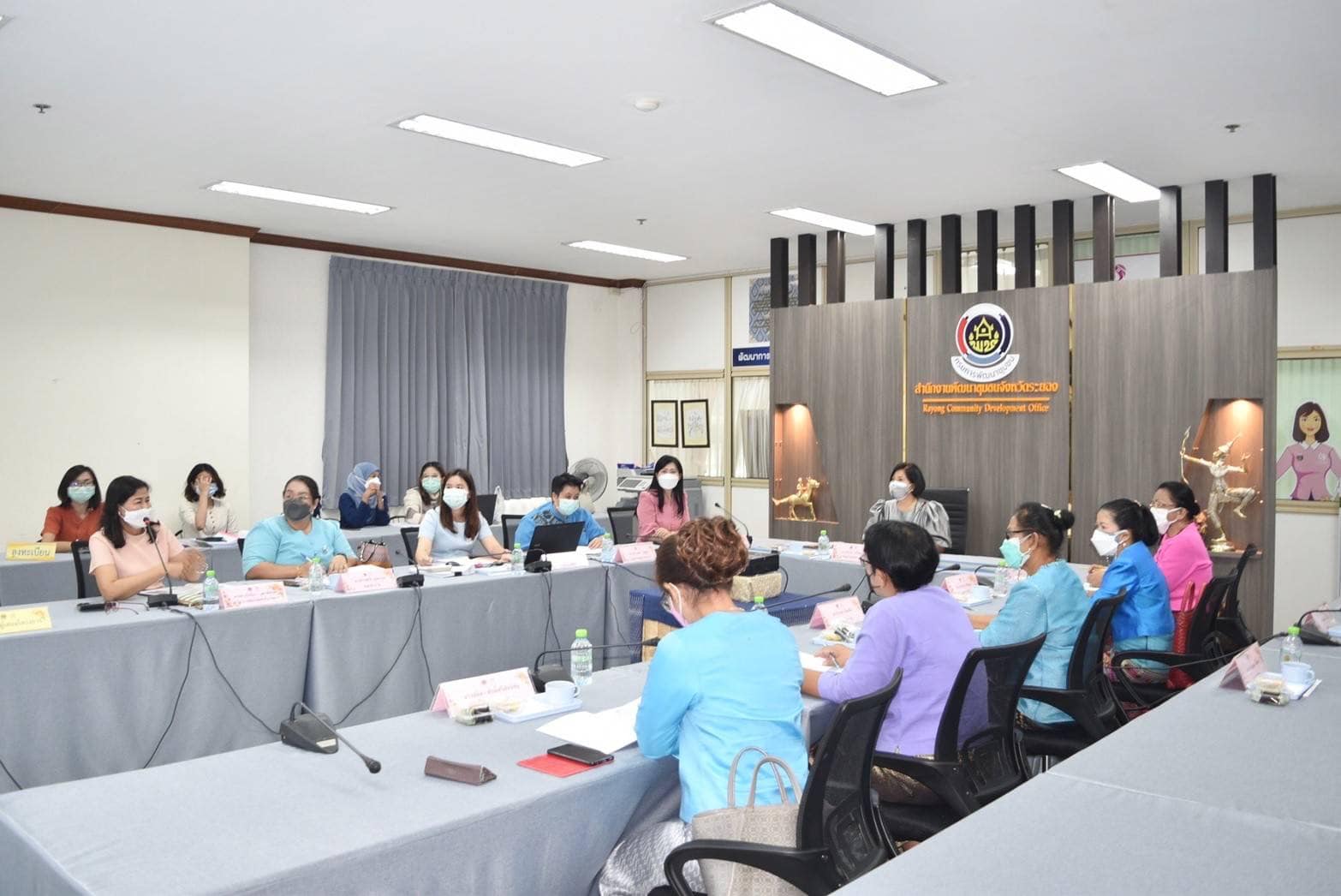 “พช.ระยอง” ประชุมคณะทำงานขับเคลื่อนกองทุนพัฒนาบทบาทสตรีจังหวัดระยอง ครั้งที่ 1 ประจำปีงบประมาณ พ.ศ.2565