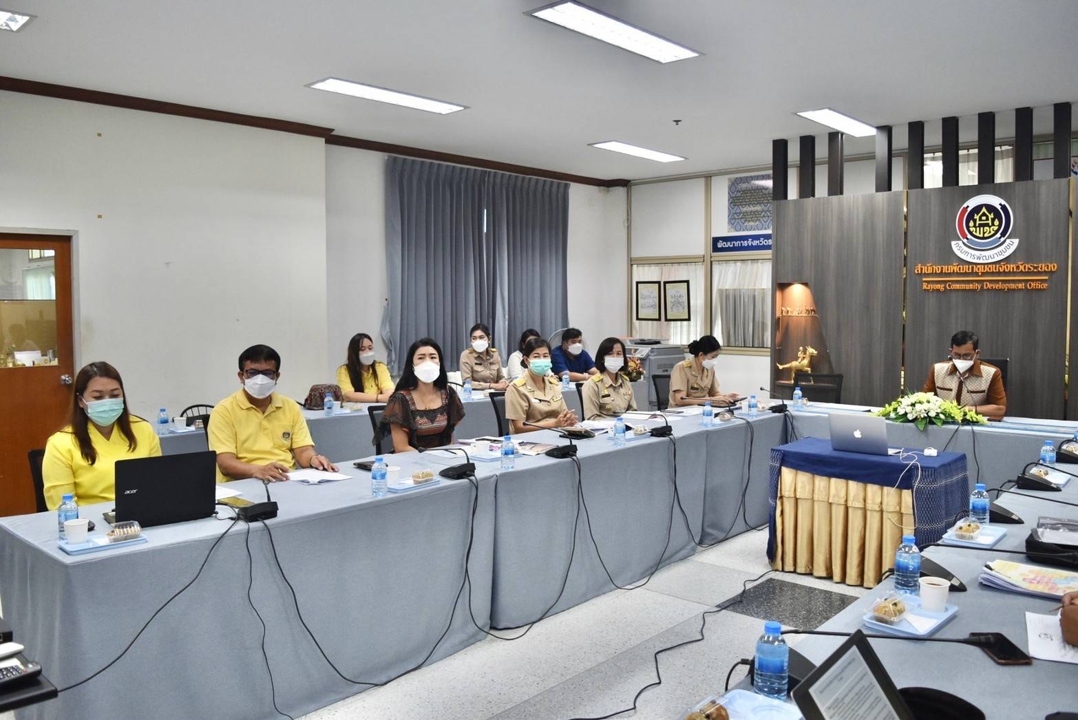 “พช.ระยอง” ประชุมขับเคลื่อนงานพัฒนาชุมชน ประจำปี 2565 ผ่านระบบ Zoom Cloud Meeting