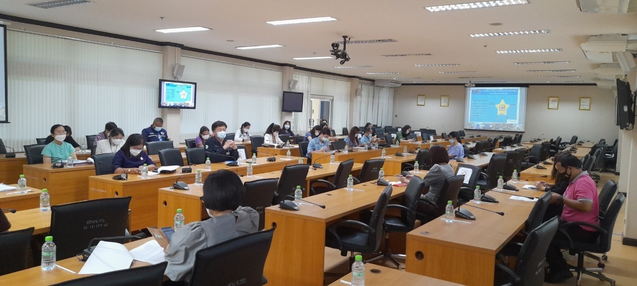 “พช.ระยอง” ร่วมประชุมรับมอบนโยบายการขับเคลื่อนการขจัดความยากจนและพัฒนาคนทุกช่วงวัยอย่างยั่งยืน ตามหลักปรัชญาของเศรษฐกิจพอเพียง ผ่านระบบวีดิทัศน์ทางไกล (Video Conference System – VCS)