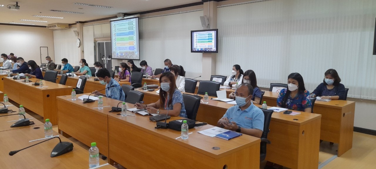 “พช.ระยอง” ร่วมประชุมรับมอบนโยบายการขับเคลื่อนการขจัดความยากจนและพัฒนาคนทุกช่วงวัยอย่างยั่งยืน ตามหลักปรัชญาของเศรษฐกิจพอเพียง ผ่านระบบวีดิทัศน์ทางไกล (Video Conference System – VCS)